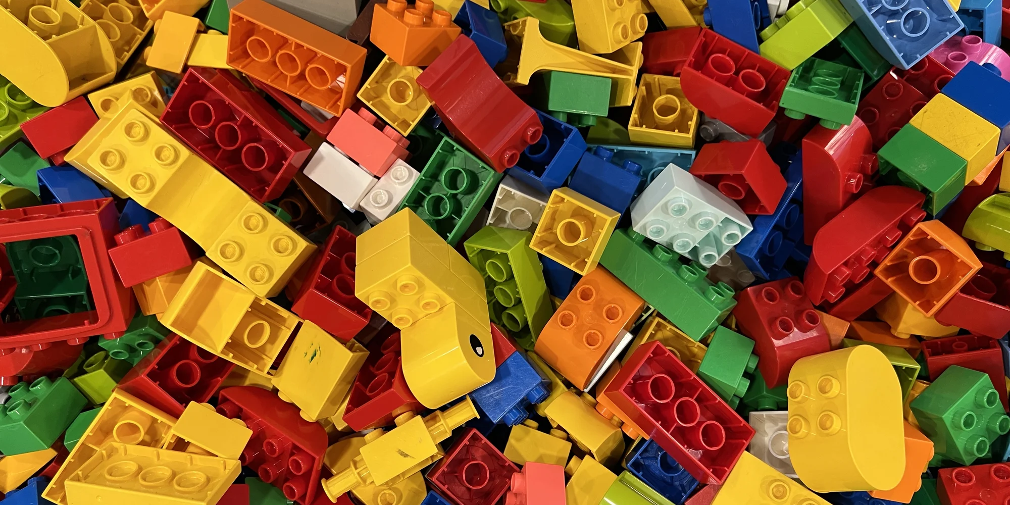 LEGO® figurky, klíčenka pro páry nebo kostky na váhu dle vlastního výběru