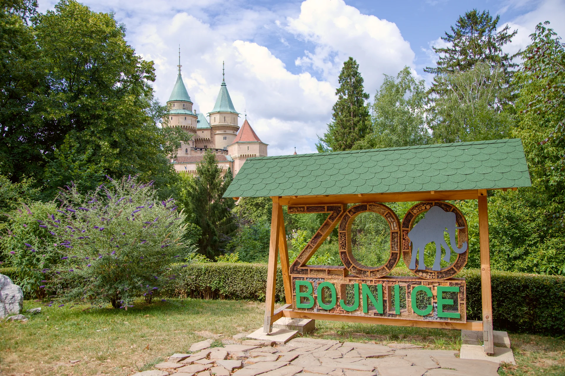 Romantika u zámku Bojnice: ubytování se snídaní, polopenzí, wellness i s atrakcemi