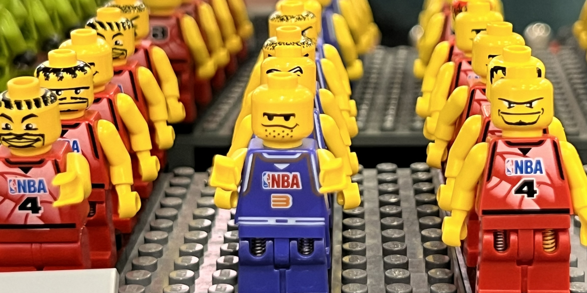 LEGO® figurky, klíčenka či kostky na váhu dle výběru