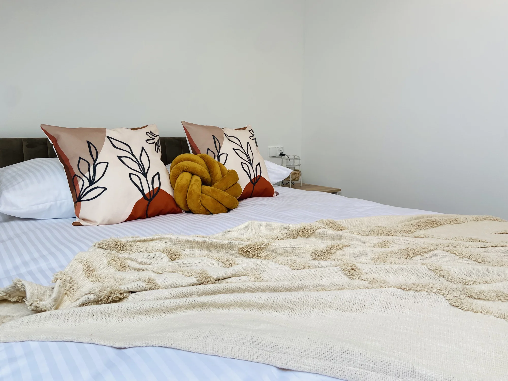 Vyhlášená pláž Leba a písečné duny: moderní apartmány pro celou rodinu, zahrada i balkon