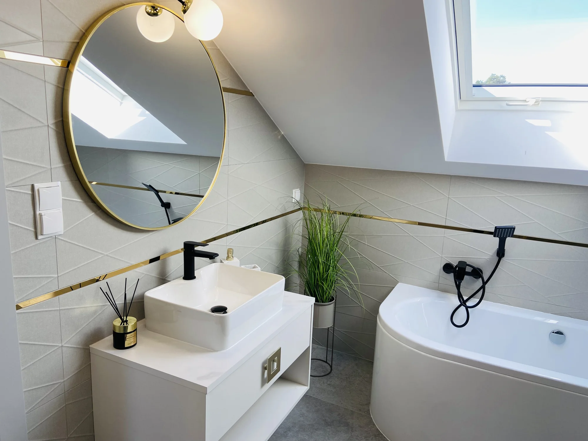 Vyhlášená pláž Leba a písečné duny: moderní apartmány pro celou rodinu, zahrada i balkon