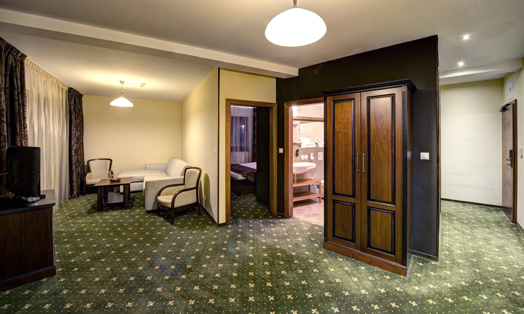 Dovolená ve 4* hotelu na Donovalech: snídaně i neomezený vstup do wellness