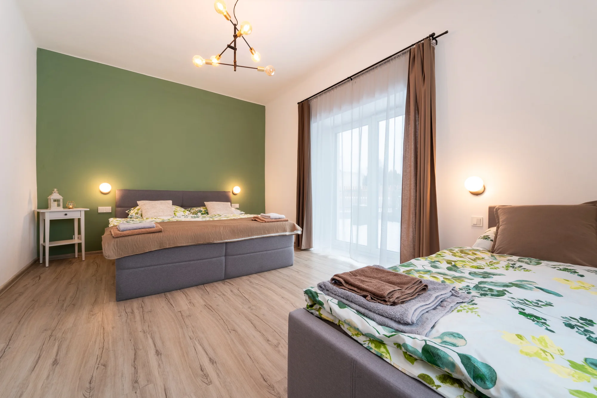 Nádherné apartmány ve Velkých Losinách: kapacita až 8 osob, možnost snídaní i wellness