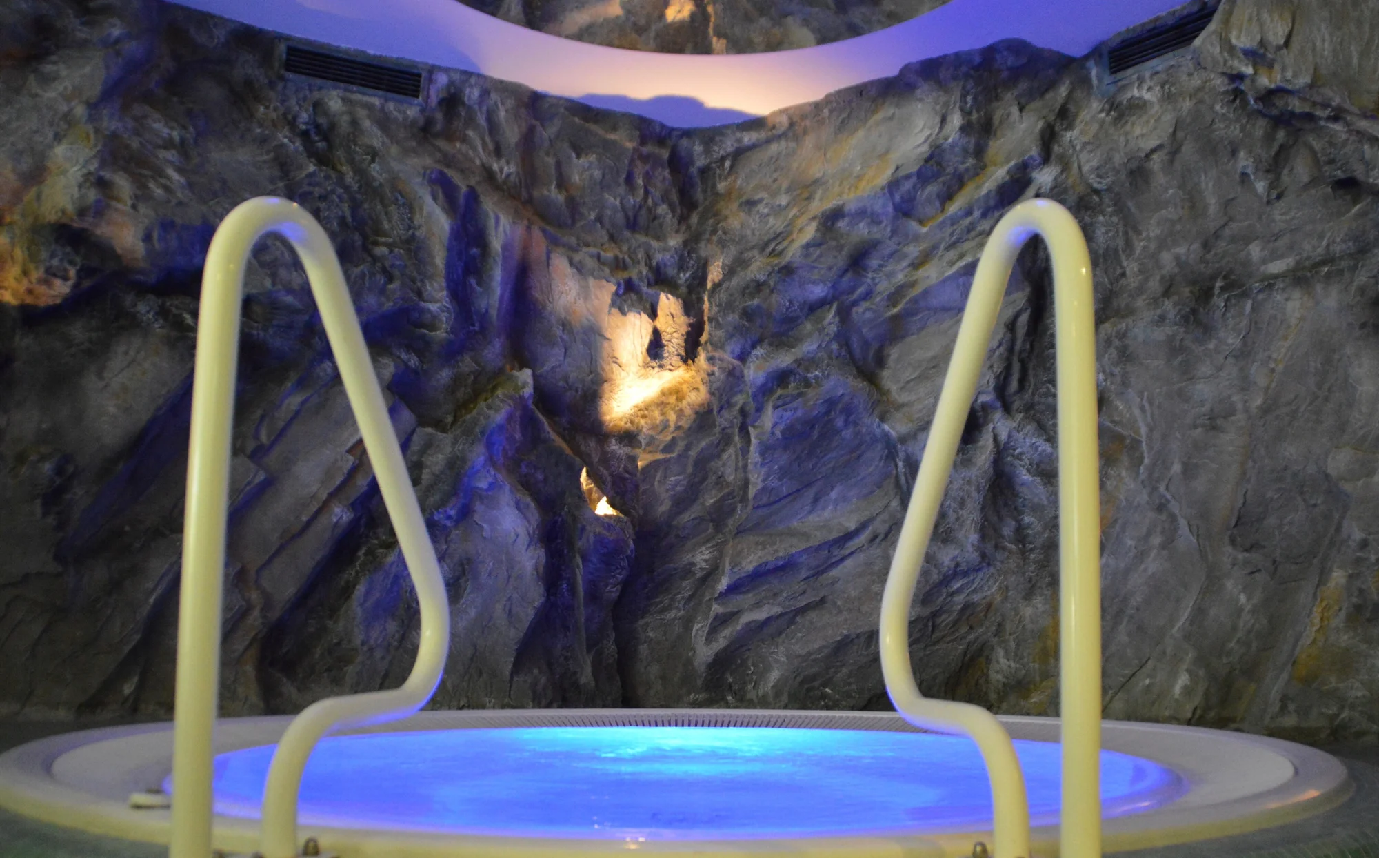 Rakouské Alpy: krásný hotel s wellness, střešní zahradou a polopenzí i karta plná slev a atrakcí zdarma