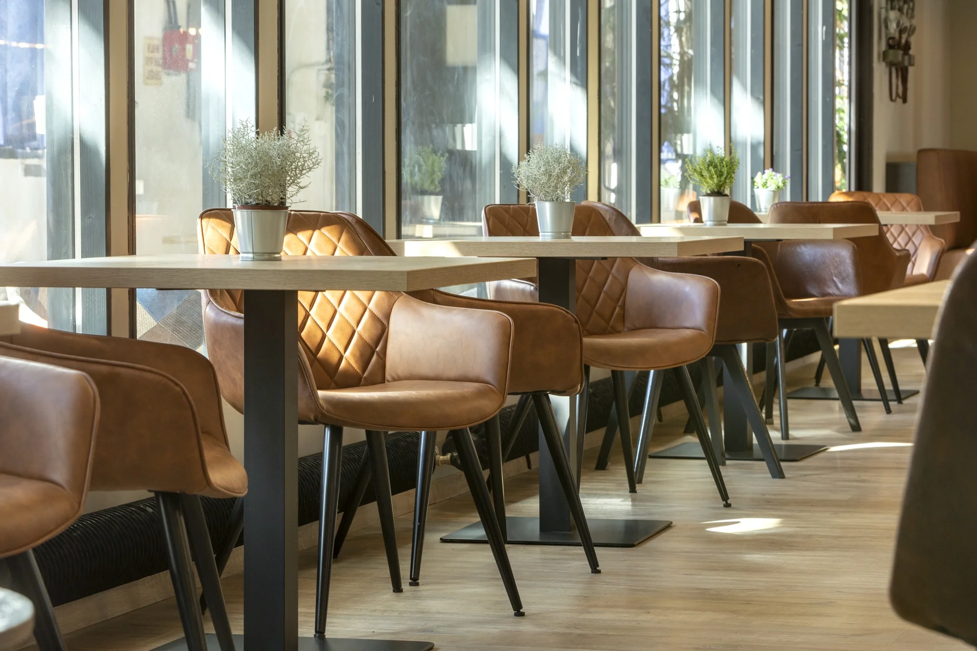 Hotel v bývalé továrně ve Vlašimi: snídaně, polopenze a bowling či wellness
