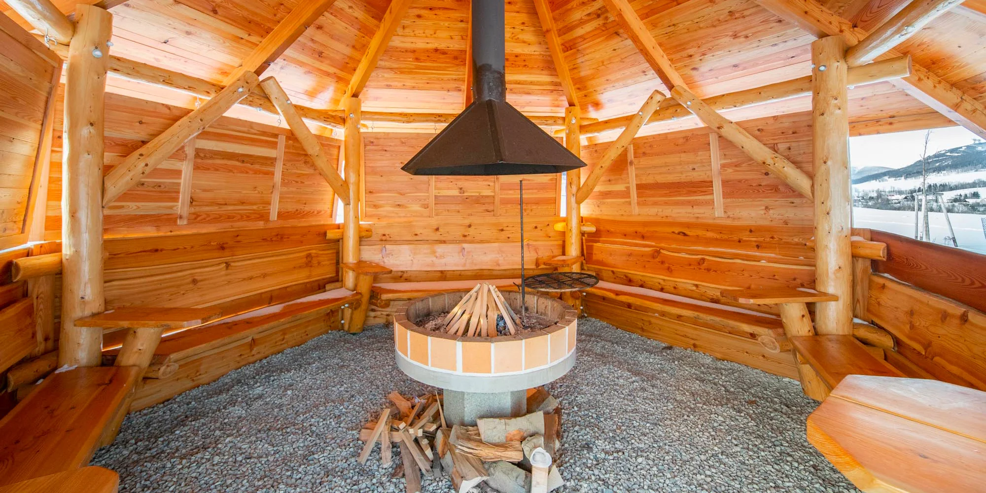 Treehouse na Dolní Moravě: privátní vířivka, finská sauna i gril až pro 4 os.