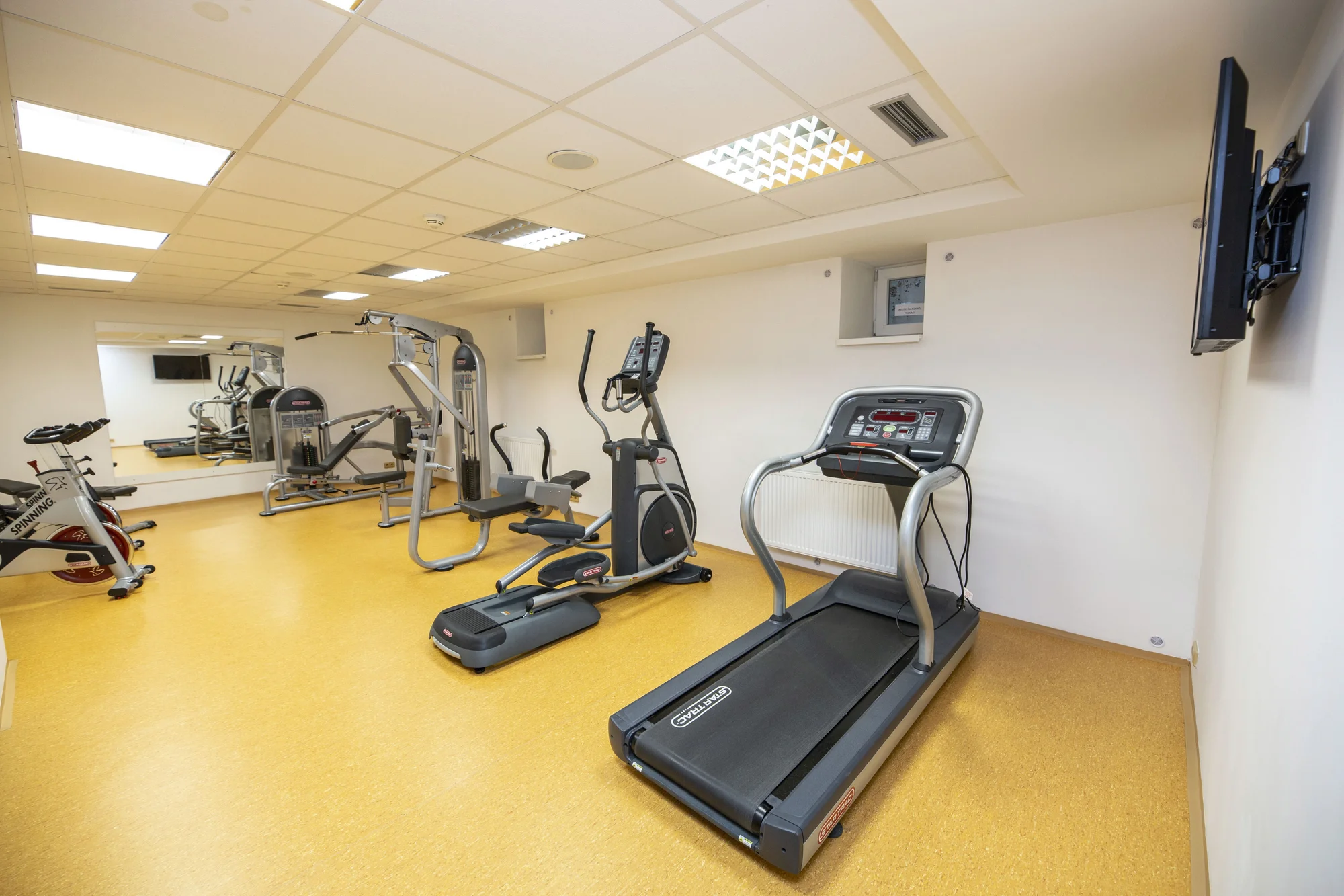4* pobyt v Rožnově: snídaně či polopenze, neomezeně wellness a bazén i procedury