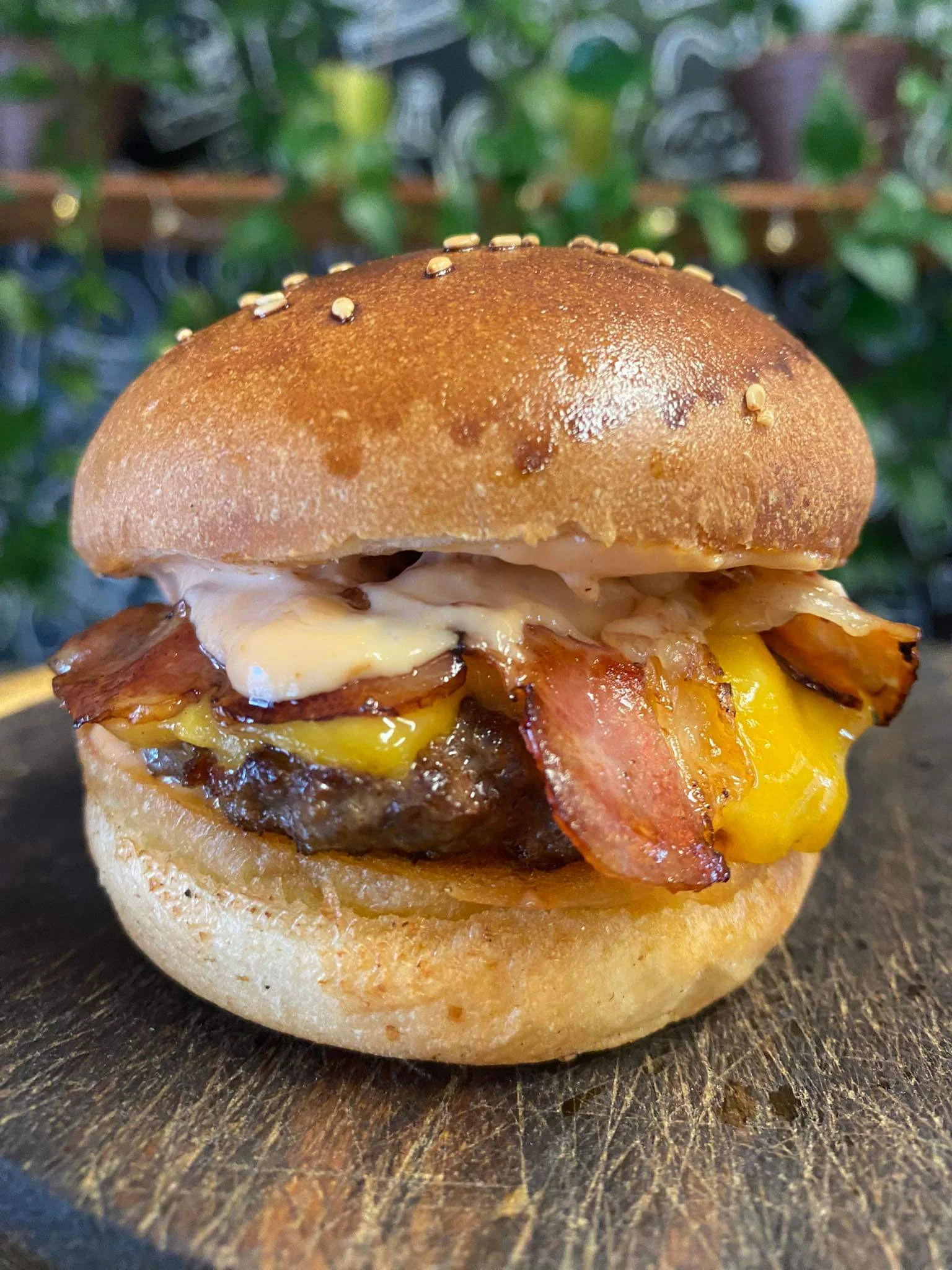 Dobrota pro 1 nebo 2 osoby: miniburger výběrem z 5 druhů i vč. hranolků