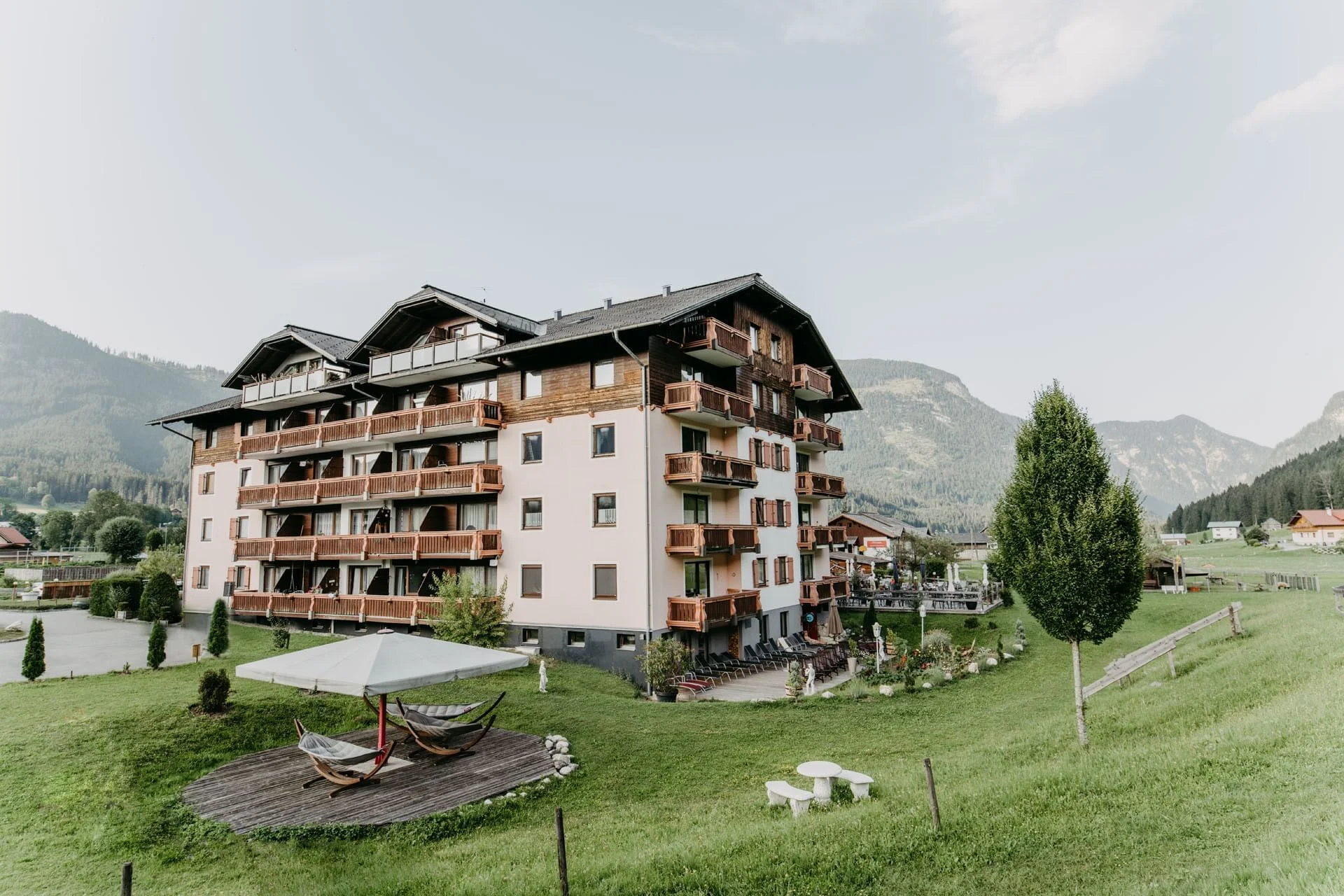 Dovolená v regionu Dachstein: hotel s polopenzí či all inclusive, neomezený wellness, letní karta hosta plná výhod