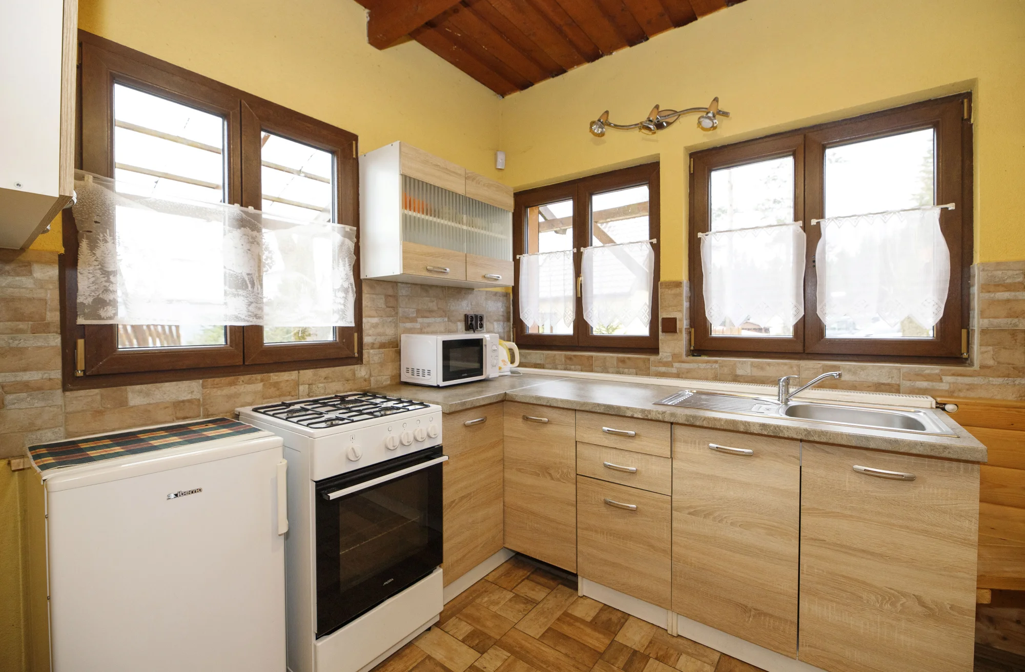 Dovolená v chatě na Lipně: apartmány pro 5 osob nebo celá chata až pro 10 osob