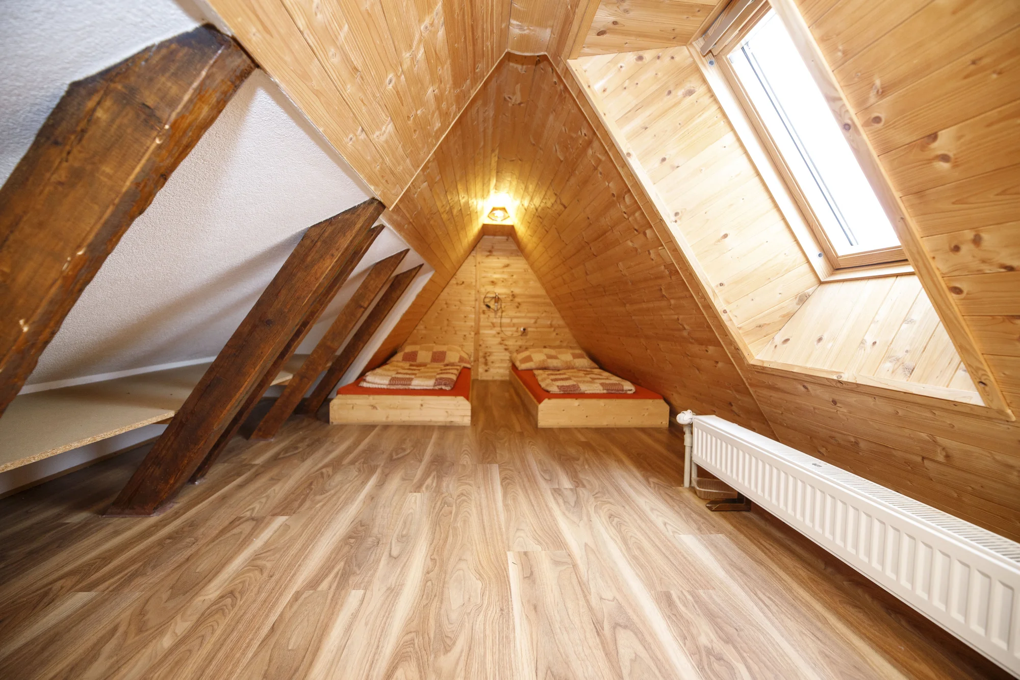 Dovolená v chatě na Lipně: apartmány pro 5 osob nebo celá chata až pro 10 osob