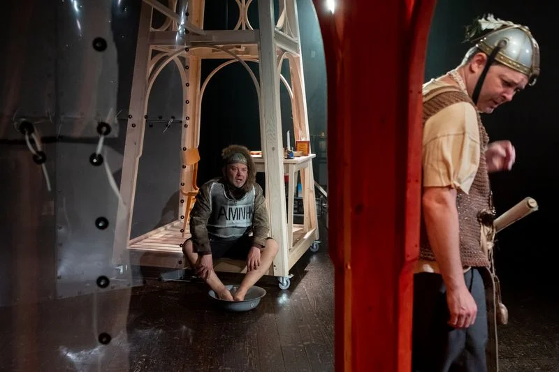 Vstupenka na divadelní představení Nohy z jílu v Žižkovském divadle