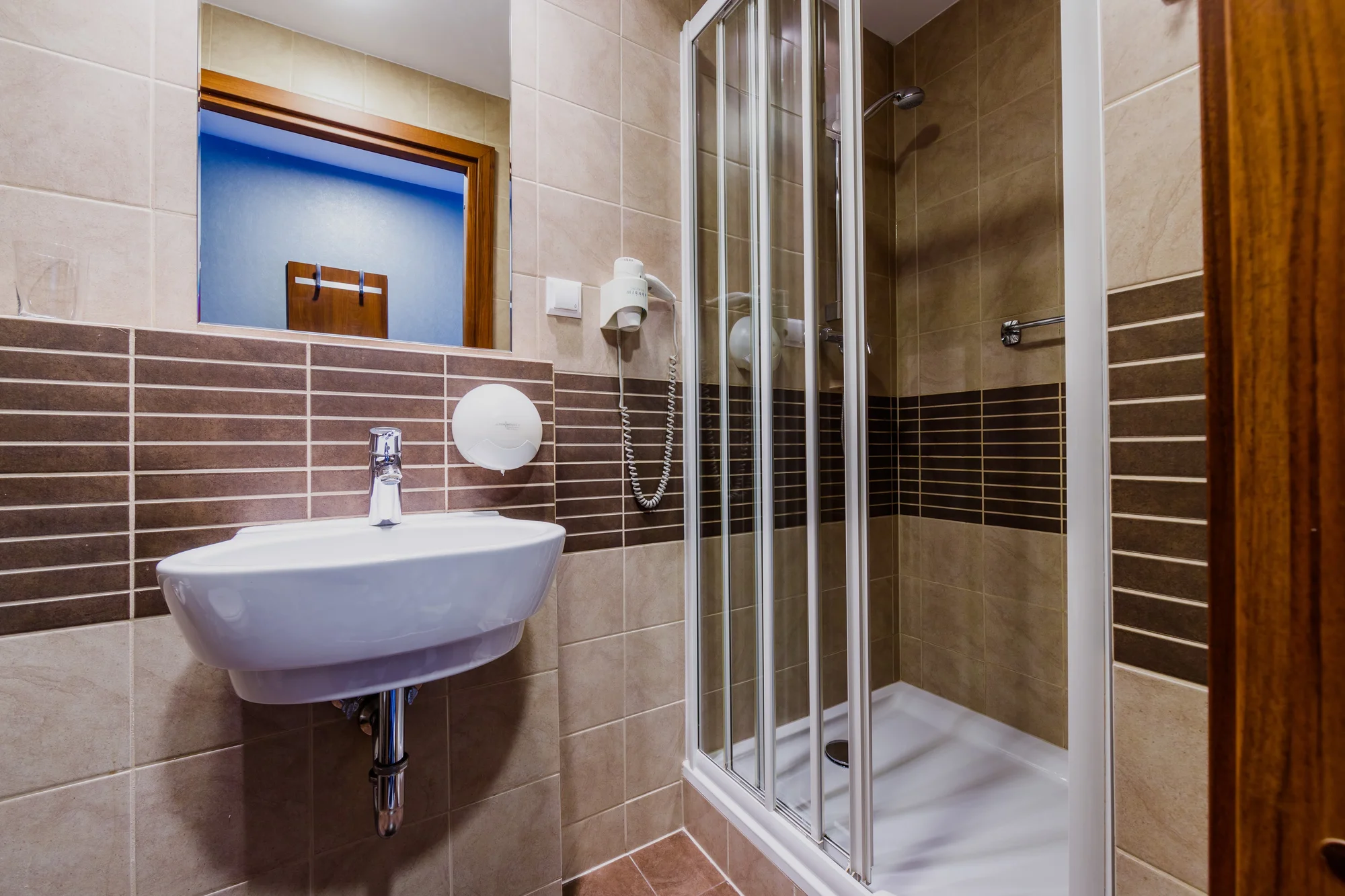 Pobyt v krásném hotelu v srdci Krakova: moderní pokoje a snídaně