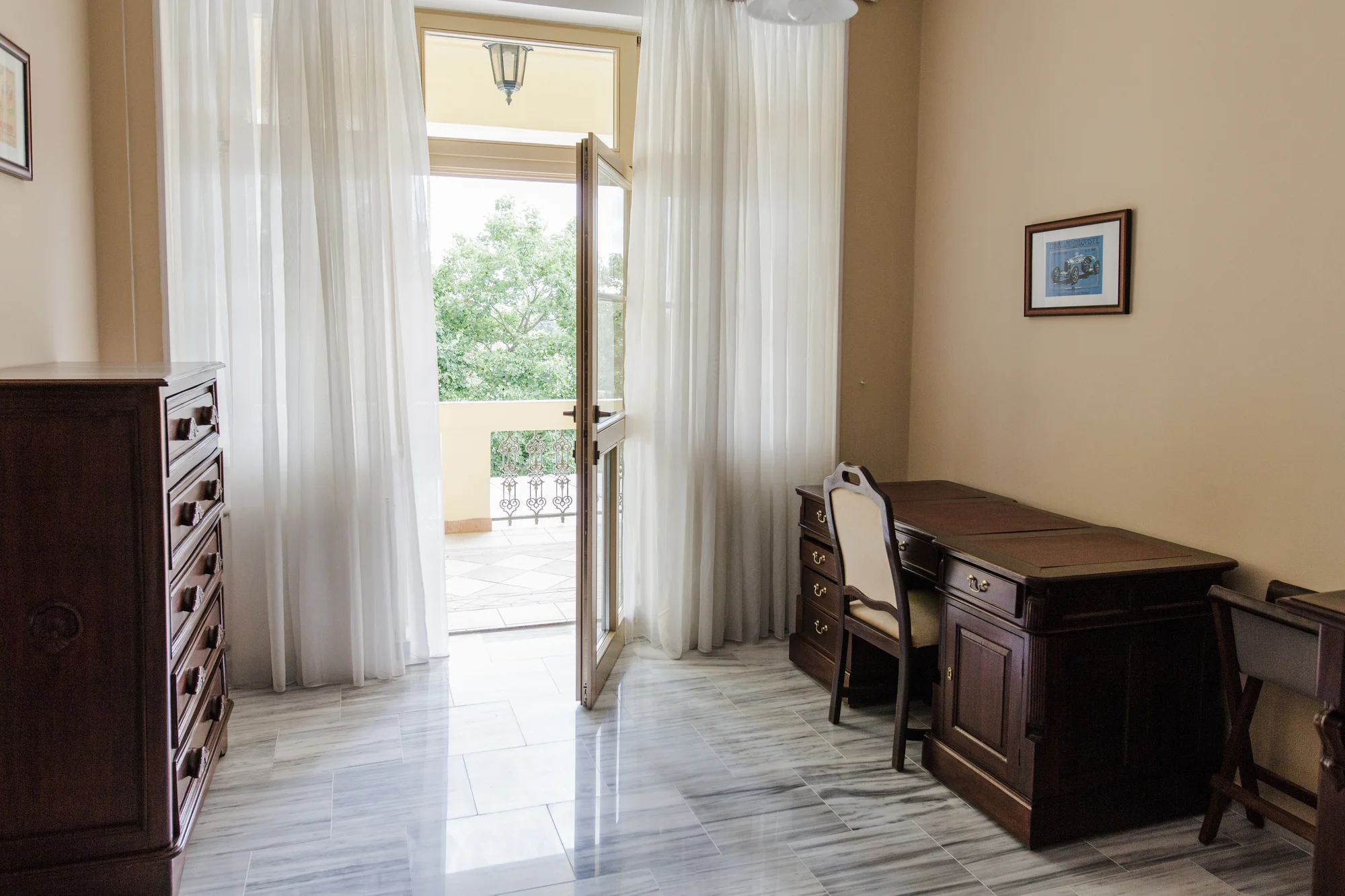 Romantický hotel na okraji Prahy: pobyt se snídaní či polopenzí, možnost privátní sauny a vířivky