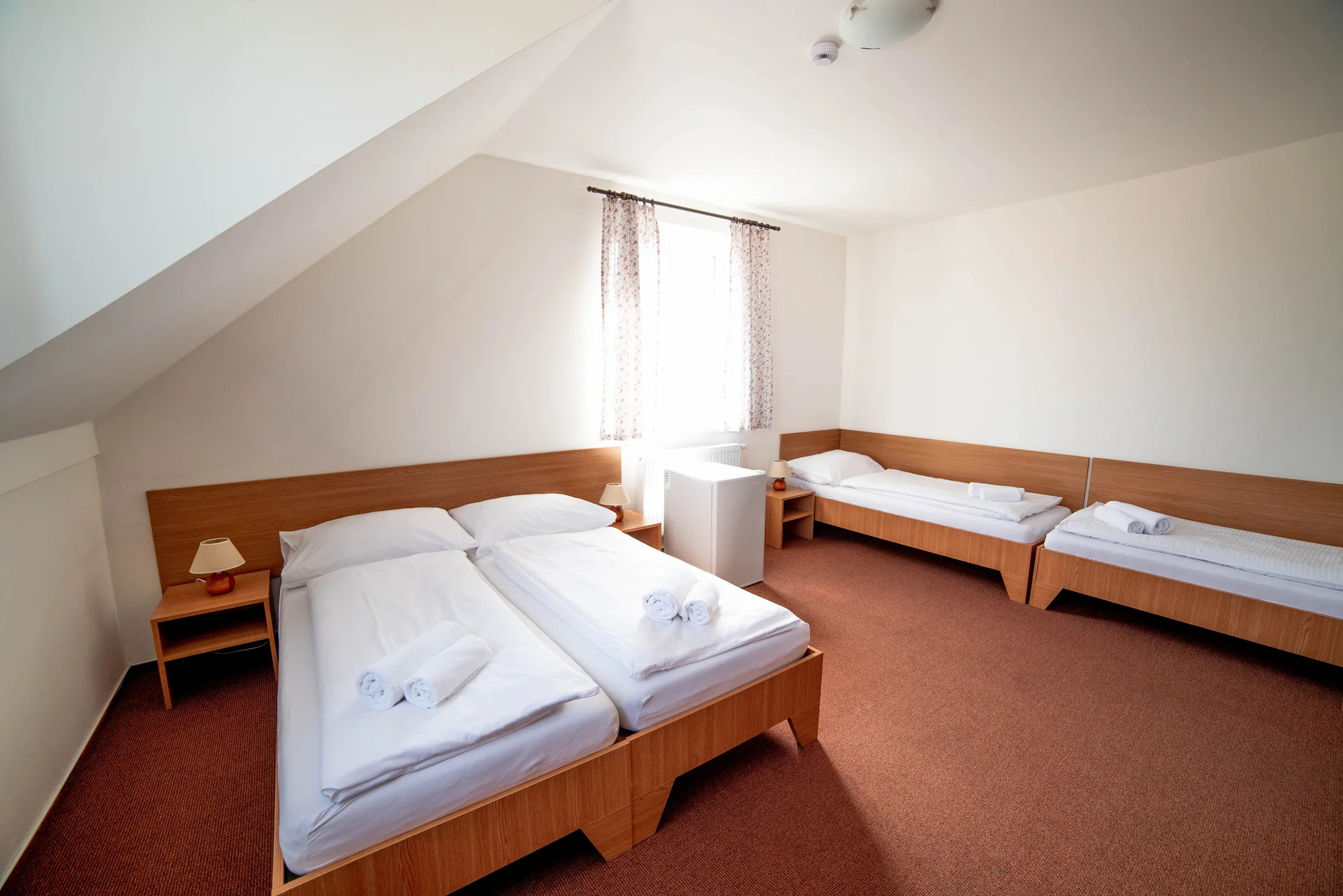 Relax v srdci Slovácka: penzion se snídaní či polopenzí, láhev vína a možnost privátního wellness