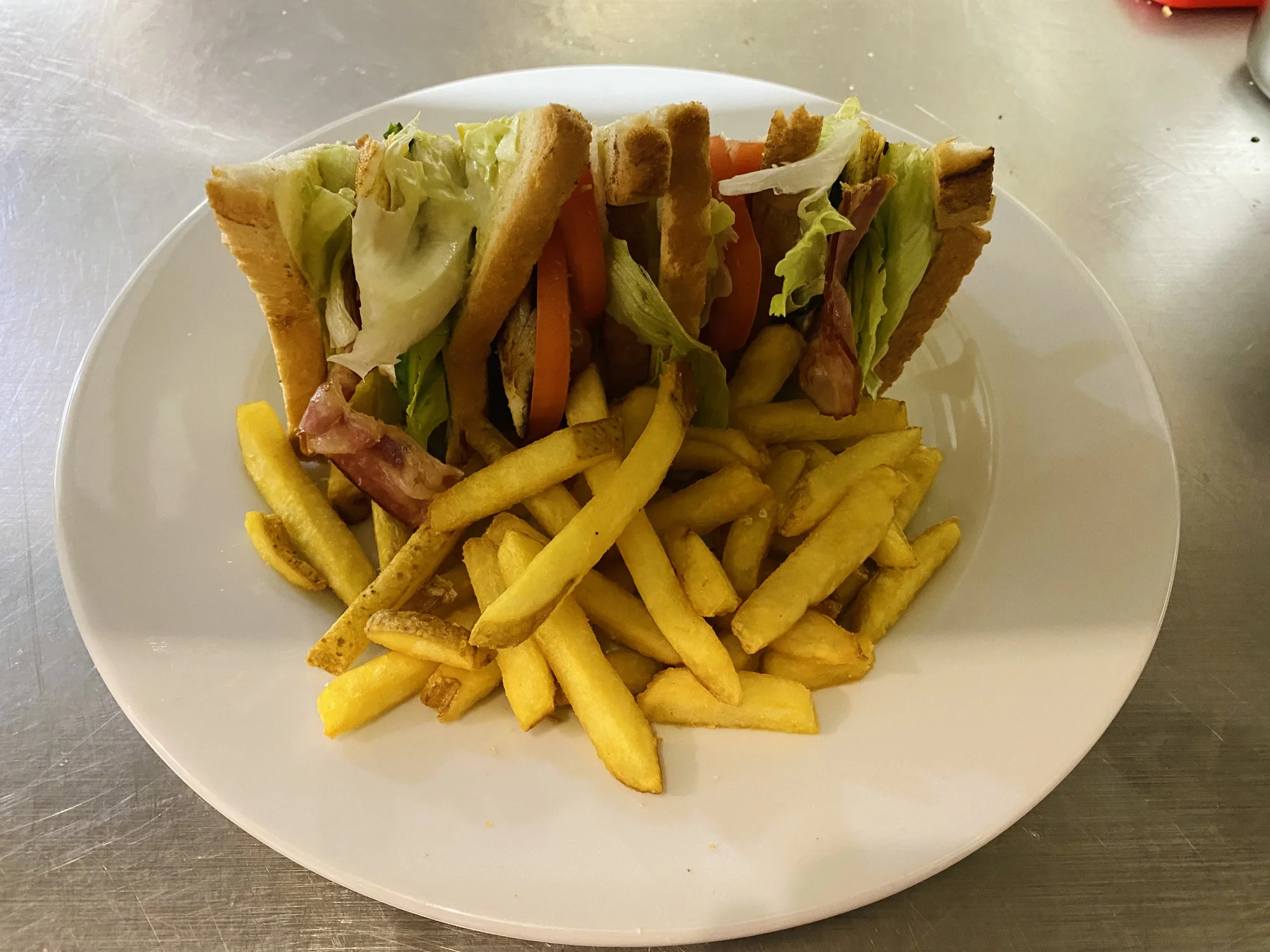 Otevřený voucher do kovbojské restaurace v Chrudimi: 500 či 1500 Kč na steaky, burgery i párty talíře