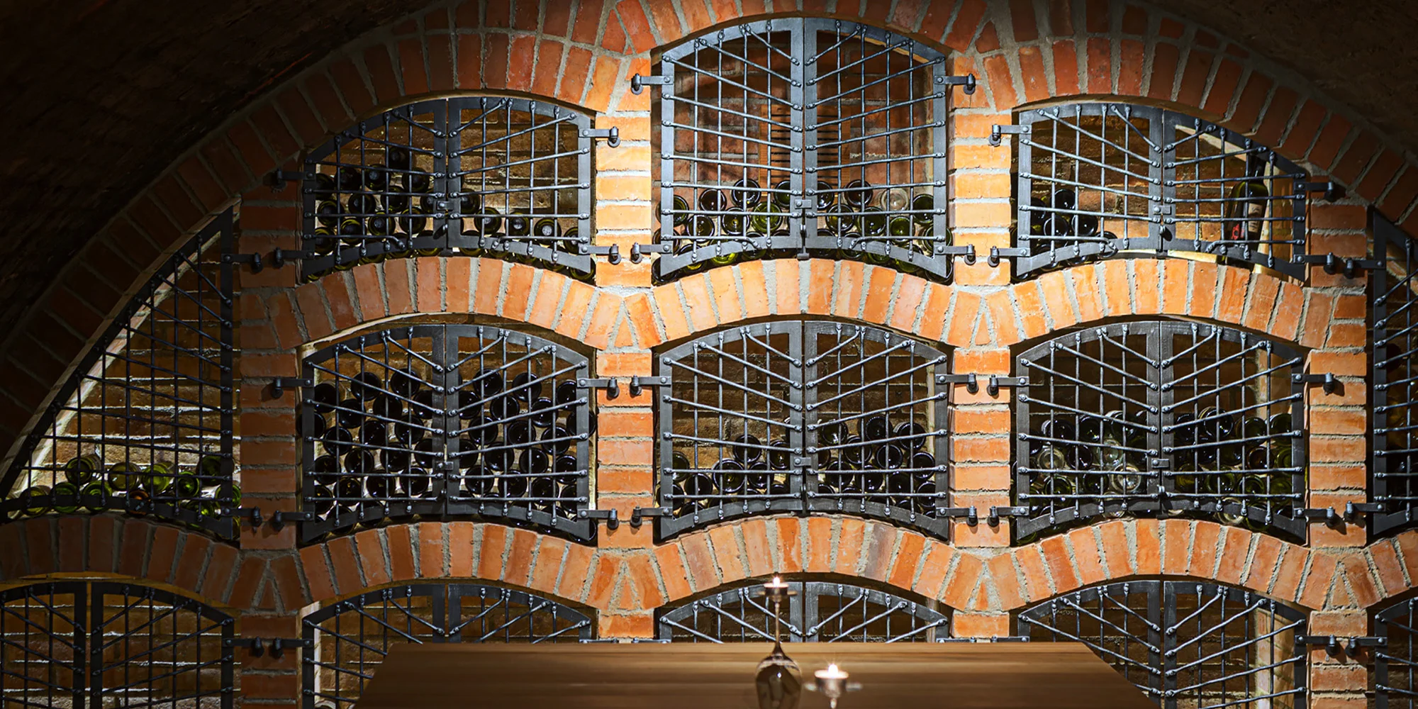 Dovolená ve vinařské obci Pavlov na Pálavě: hotel se snídaní, k pobytu od 2 nocí lahev vína