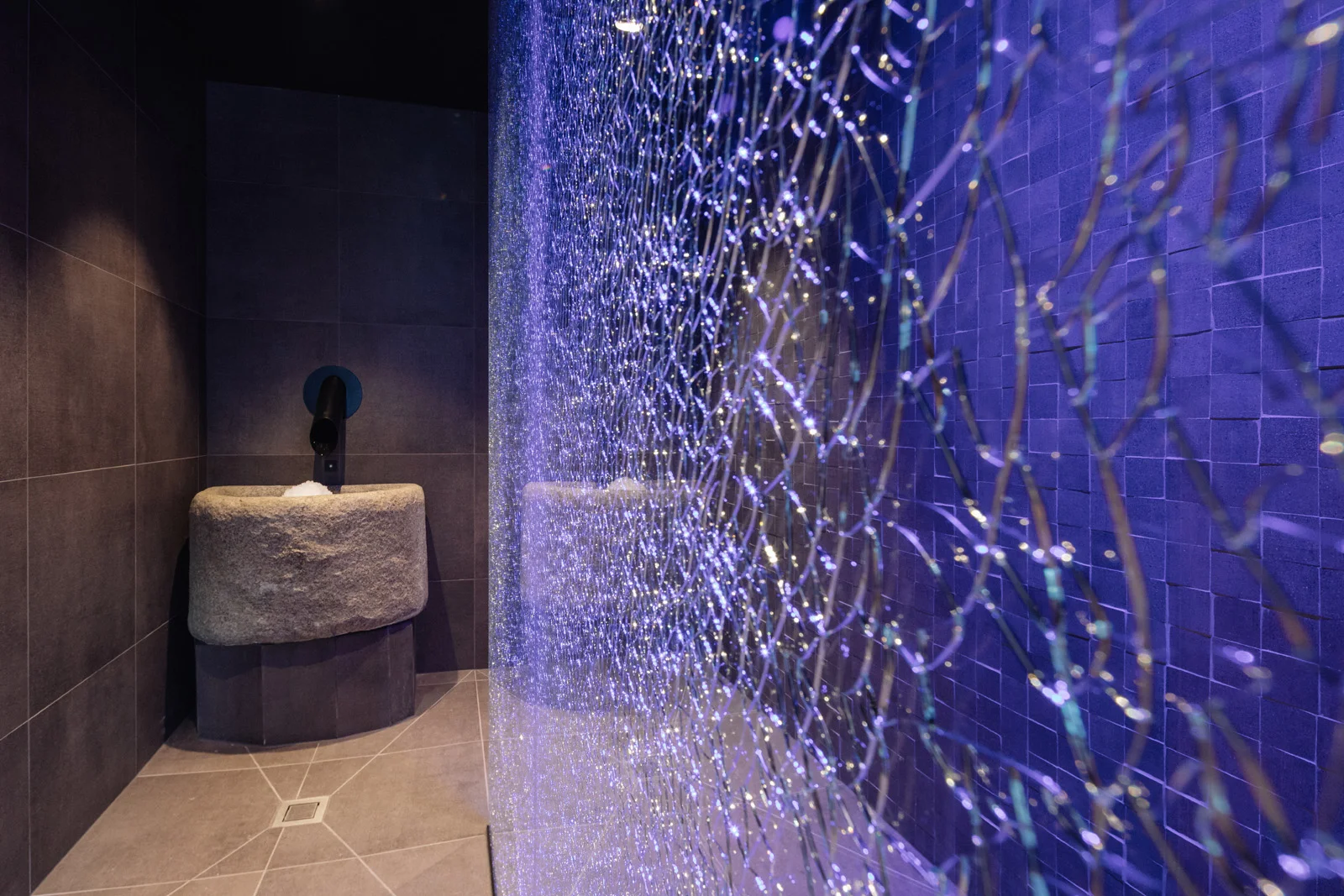 Krásný hotel ve Schladmingu: wellness a střešní bazén, polopenze plus a sommercard s lanovkami zdarma