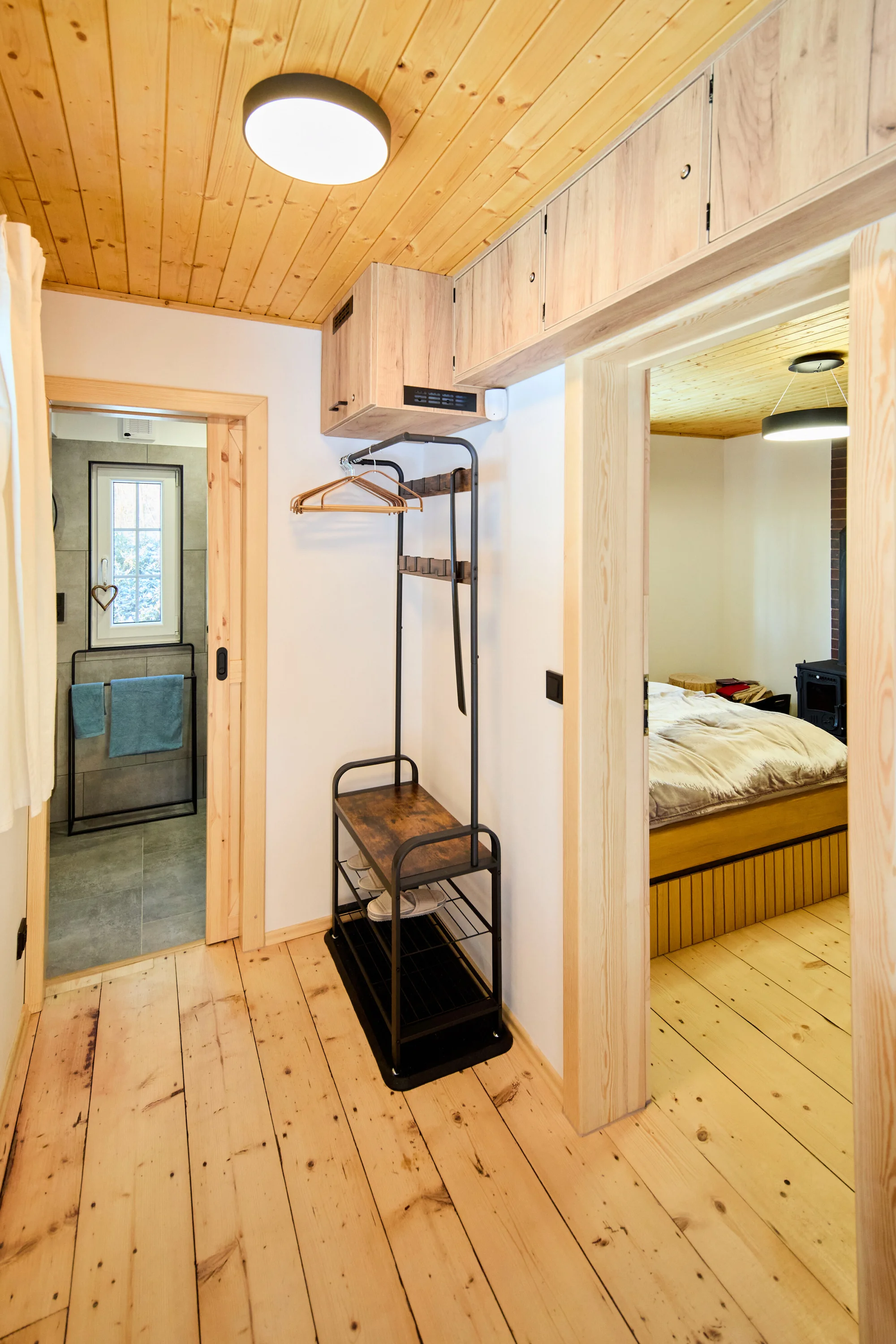 Romantika uprostřed horské přírody: moderní vybavená chata i finská sauna