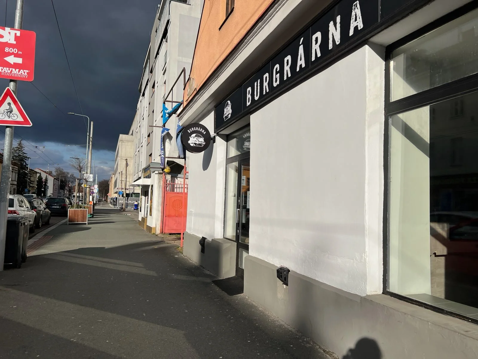 Dobrota pro 1 nebo 2 osoby: miniburger výběrem z 5 druhů i vč. hranolků