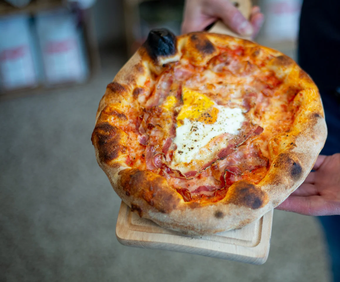 Pizzetta s sebou: 1–4 kulaté dobroty o průměru 24 cm s kvalitními italskými surovinami