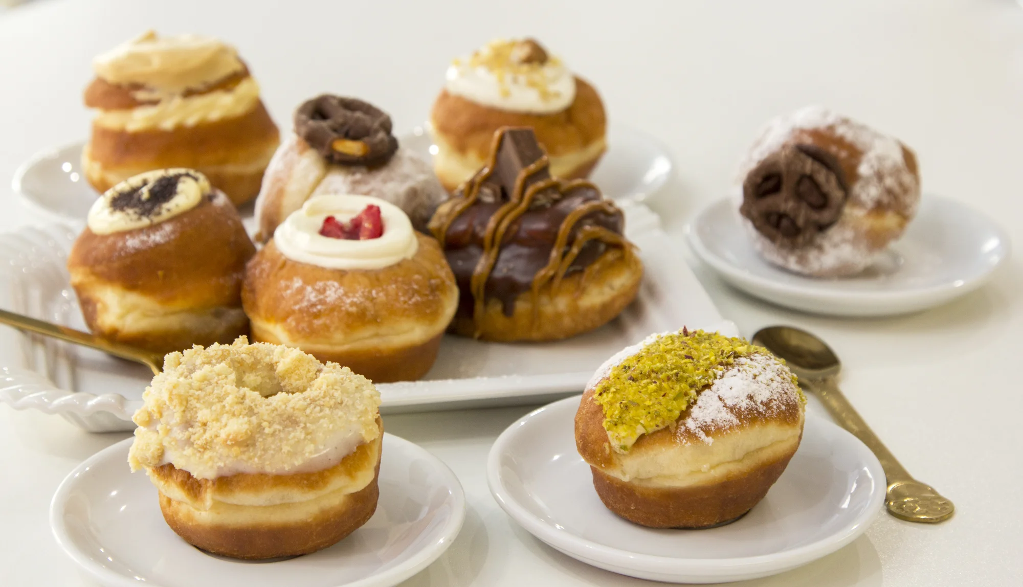 Minikoblihy a minidonuty: mix 2 až 18 kousků těch nejlepších příchutí z vyhlášené Koblihy