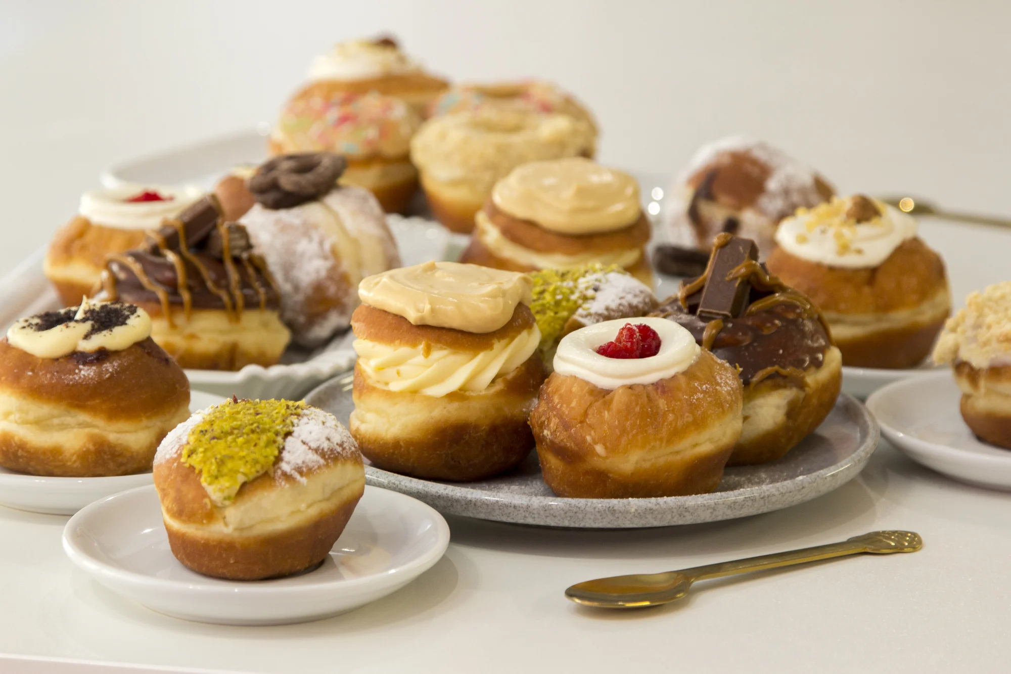 Minikoblihy a minidonuty: mix 2 až 18 kousků těch nejlepších příchutí z vyhlášené Koblihy