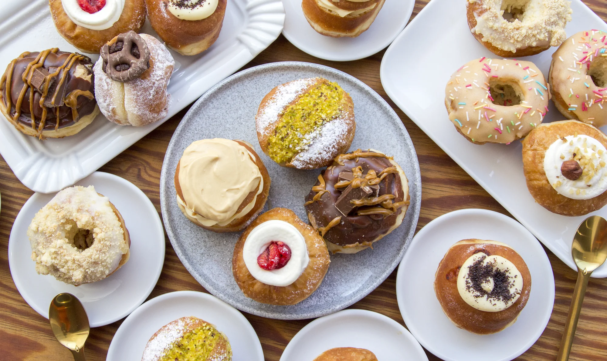 Minikoblihy a minidonuty: mix 2 až 18 kousků těch nejlepších příchutí z vyhlášené Koblihy