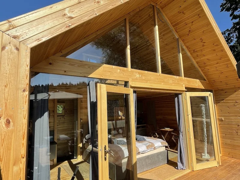 Kouzelný Lakehouse Amálka s neomezenou saunou, vířivkou i snídaňovým košem, možnost rybaření
