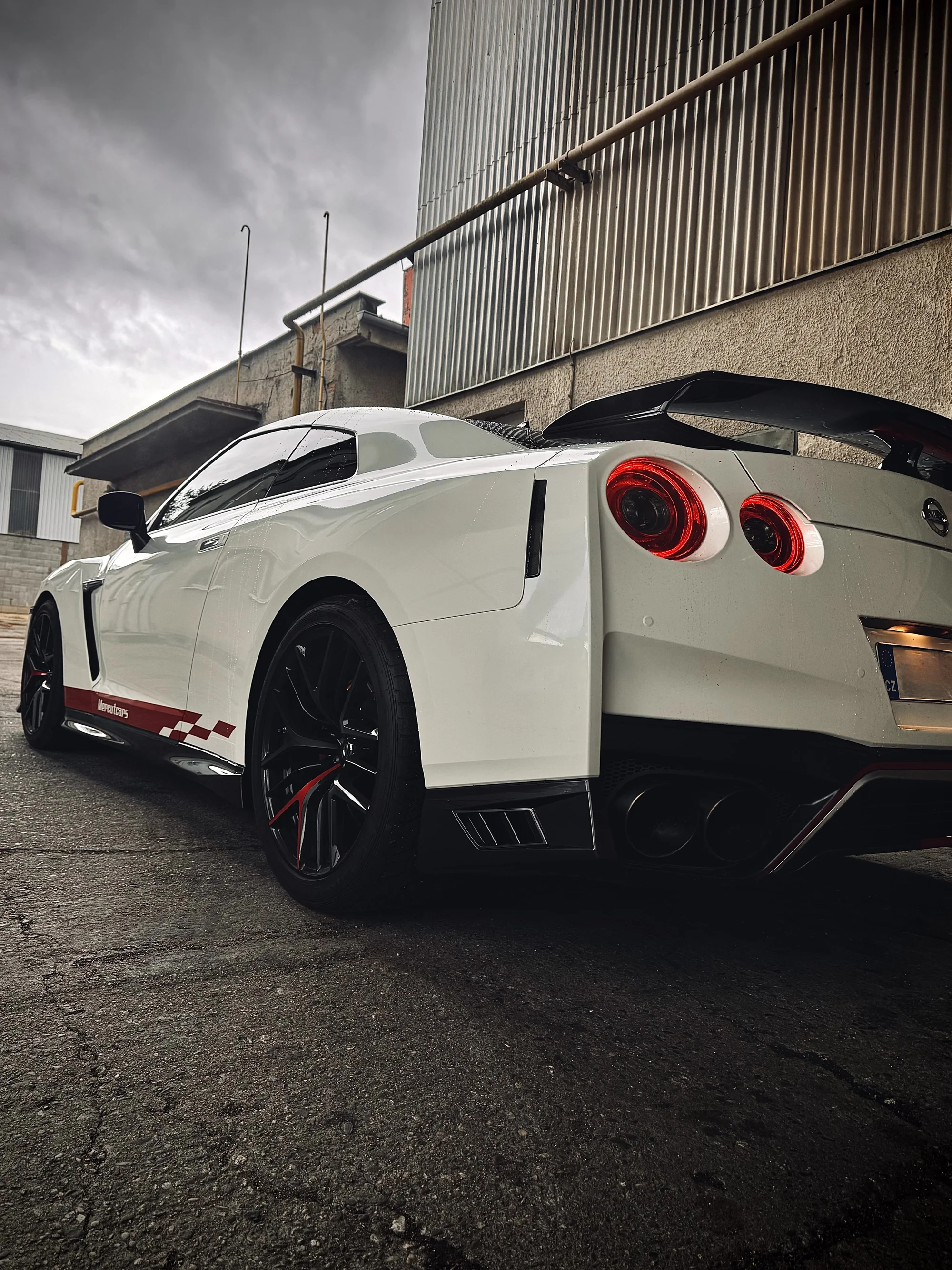 30 nebo 60 minut řidičem japonské ikony Nissan GT-R bez instruktora