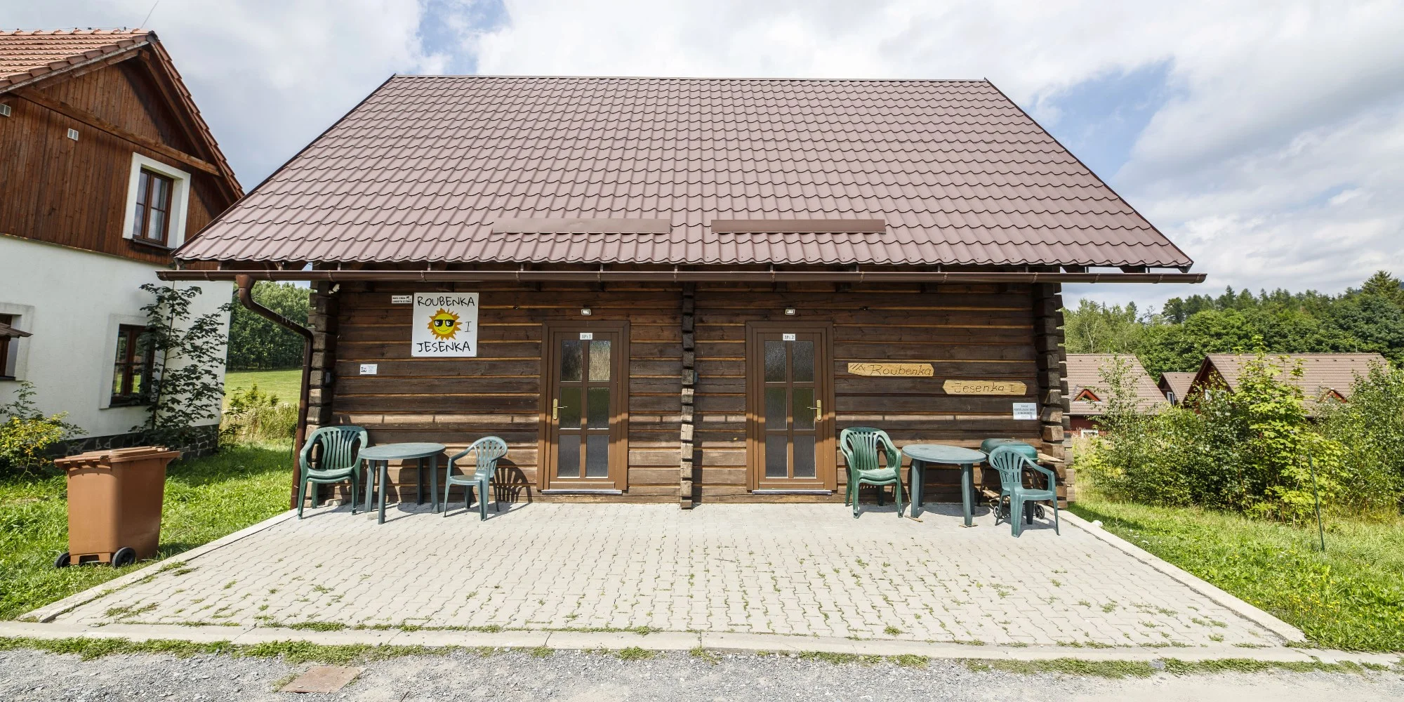 Pohoda uprostřed Jeseníků: vybavený apartmán v roubence