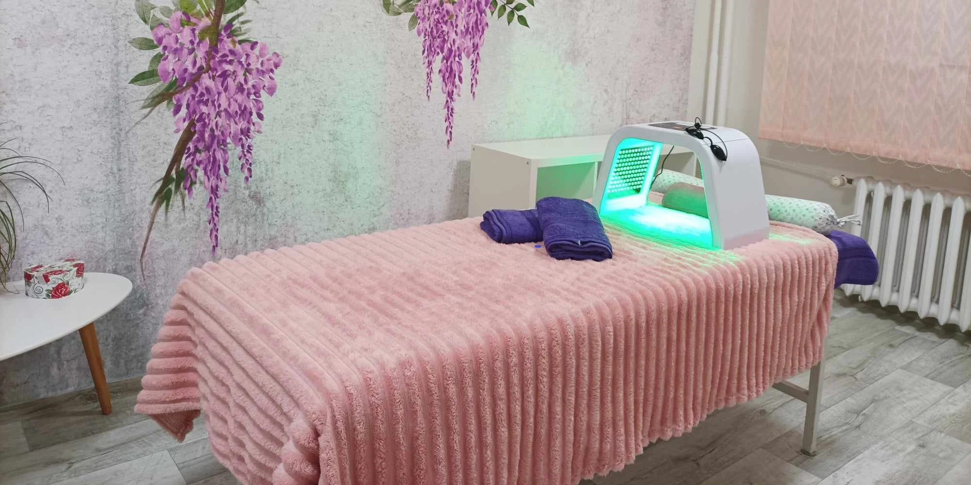 Hloubkové čištění pleti vč. masáže, diamantová dermabraze i světelná terapie proti vráskám i akné