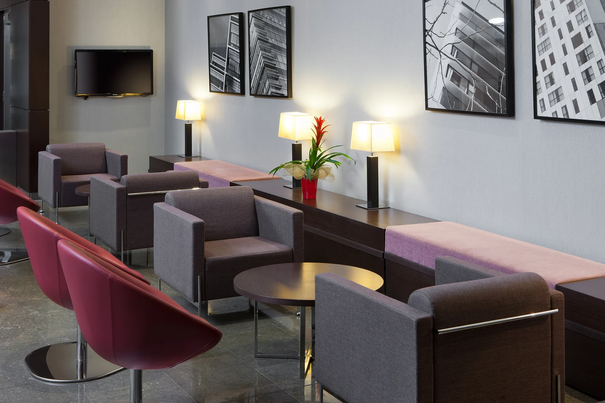 Moderní hotel v Barceloně: jen 15 minut od pláže, skvělá dostupnost do centra, snídaně v ceně