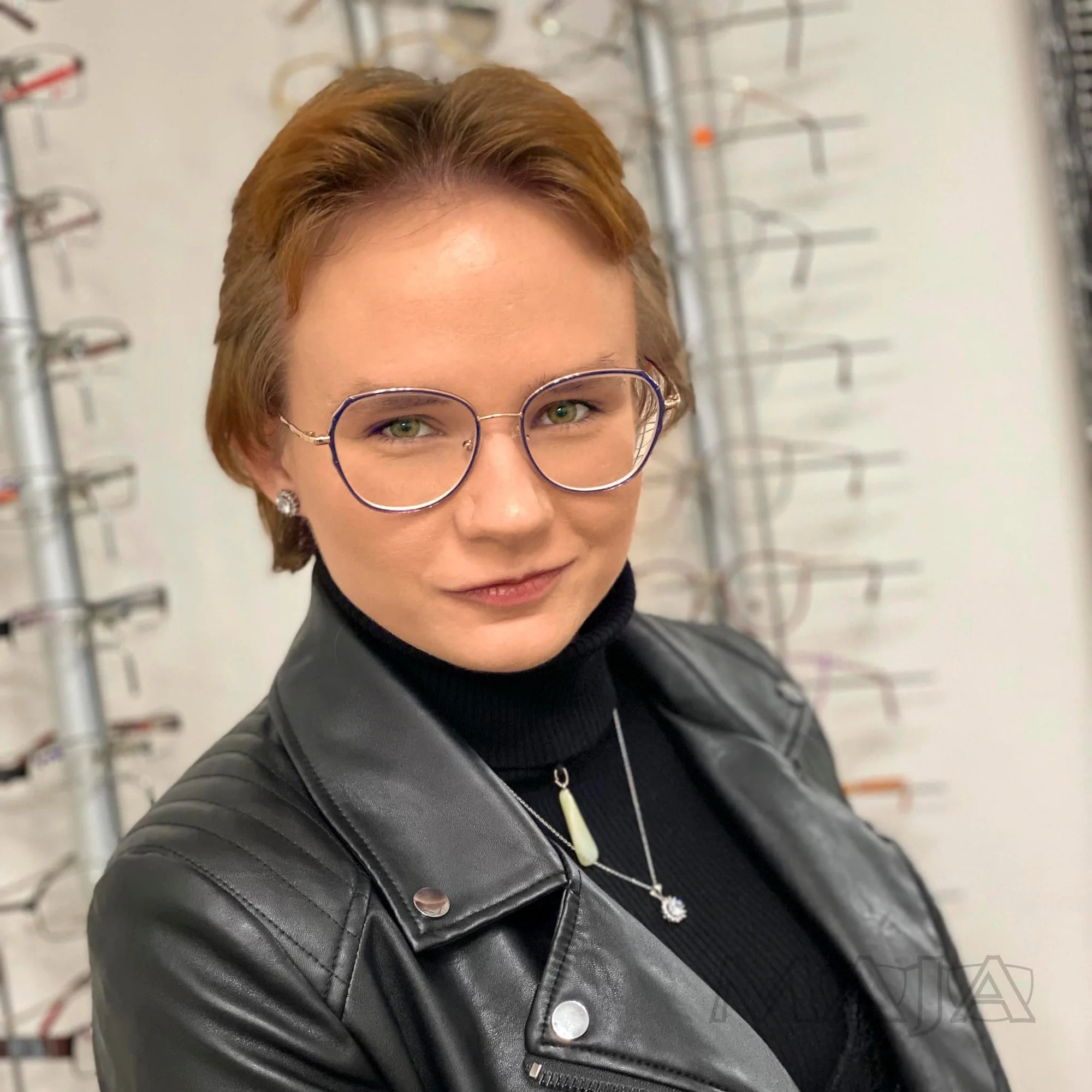 Kompletní dioptrické nebo multifokální brýle na míru