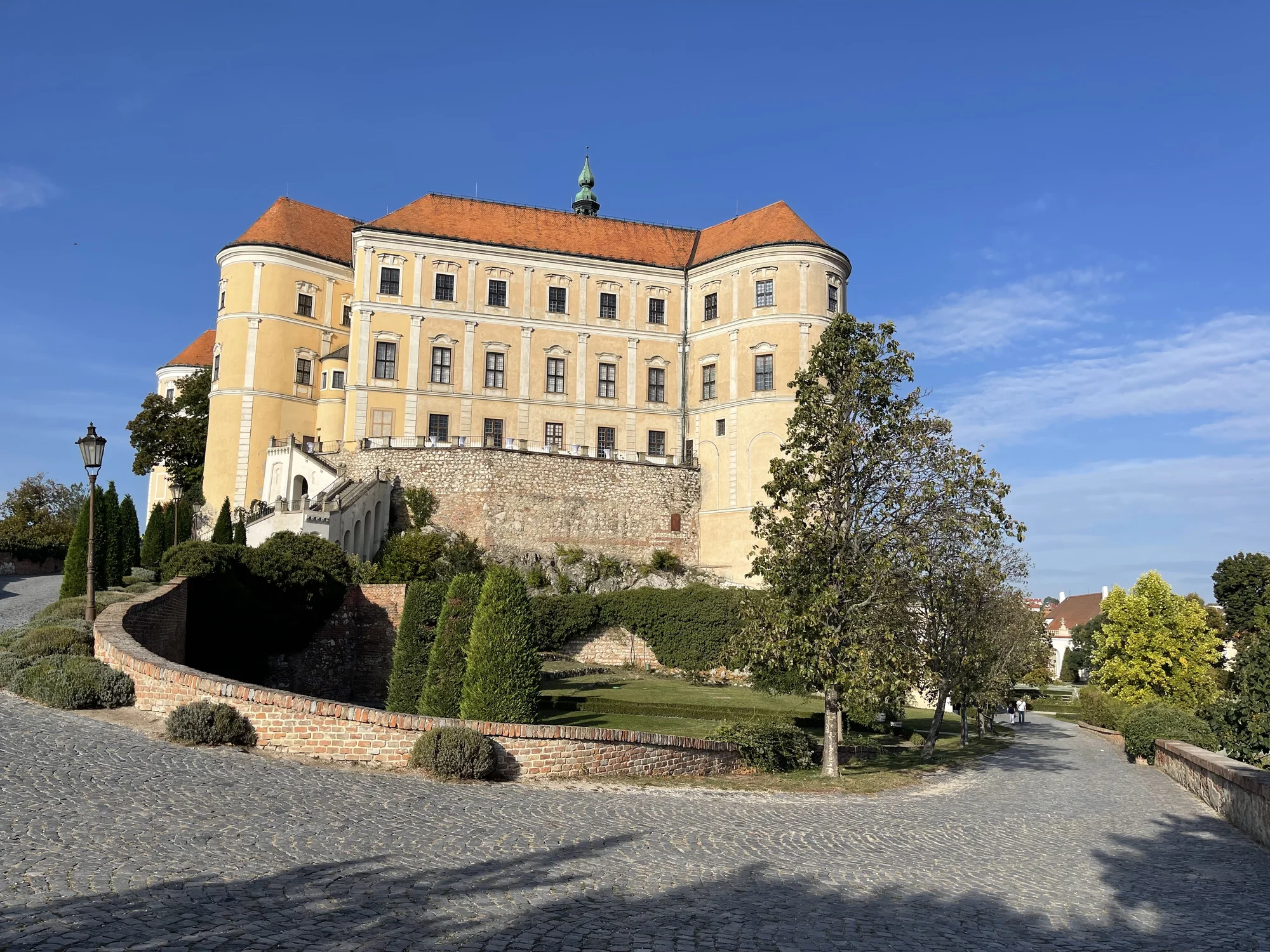 Do Lednice v páru či s rodinou: luxusní apartmány nedaleko zámku a lázní