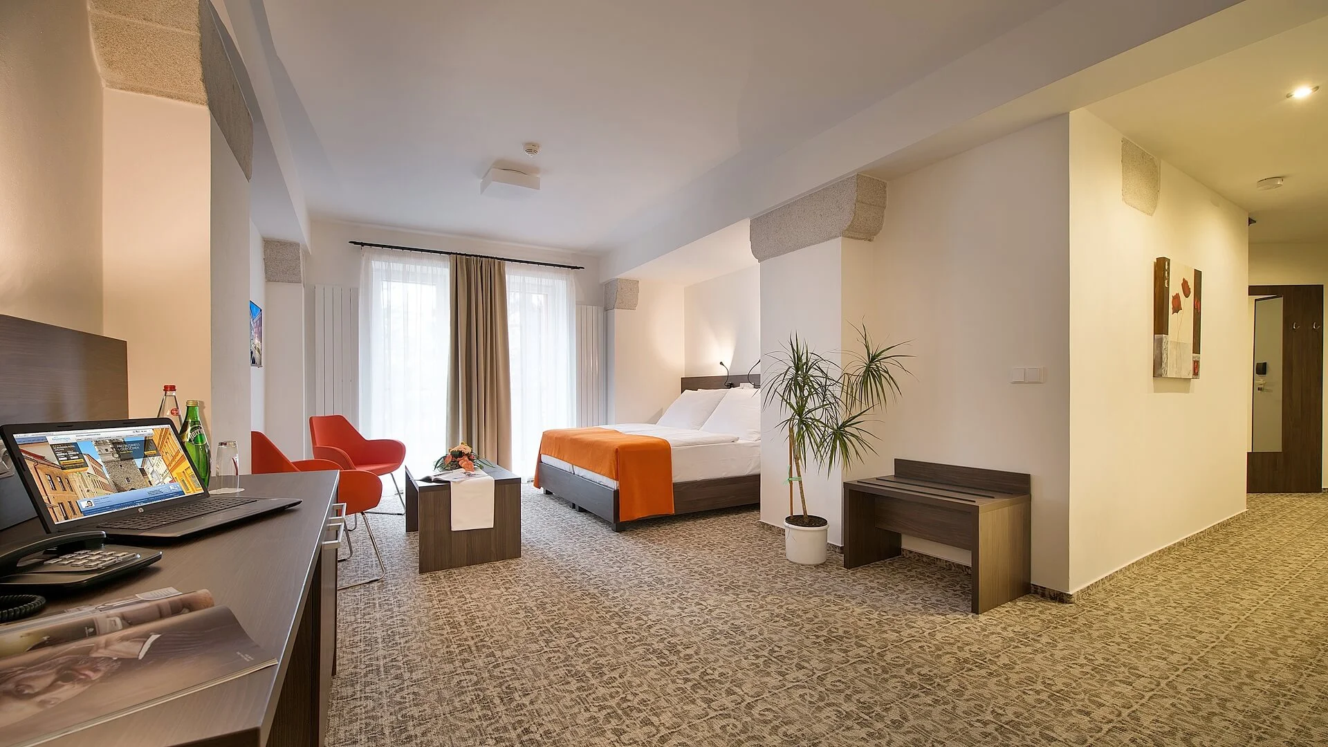 4* pobyt v Jihlavě: snídaně i večeře, wellness, masáž i návštěva zoo