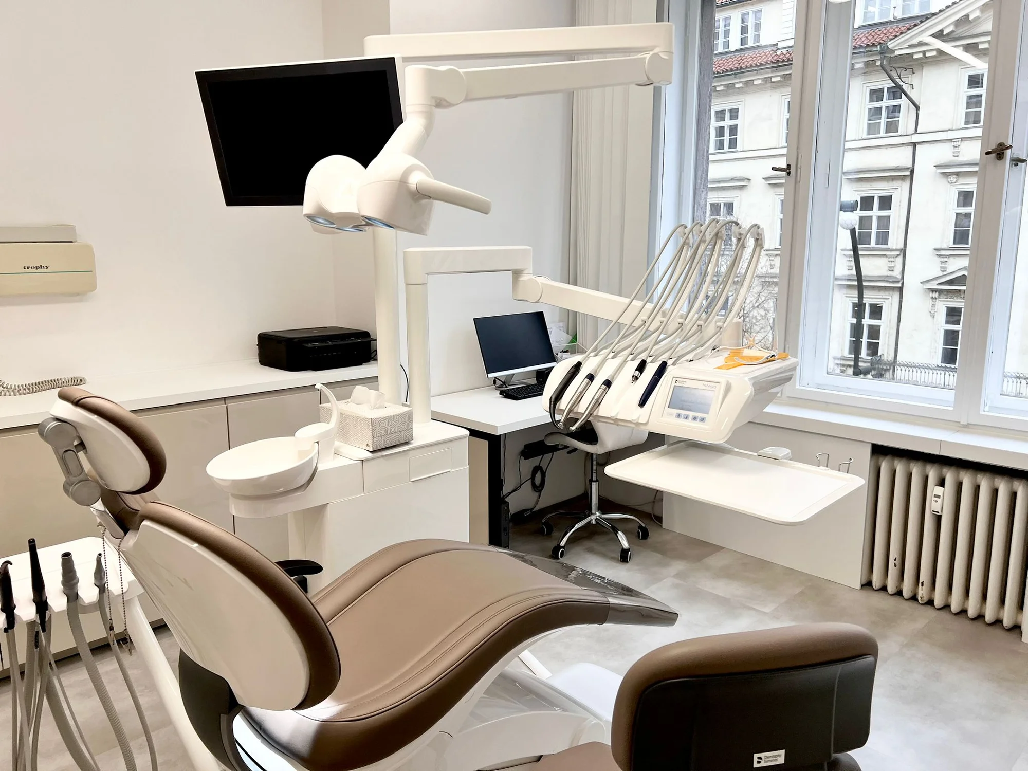 Dentální hygiena s airflow a za použití ultrazvuku pro pacienty od 15 let a dospělé