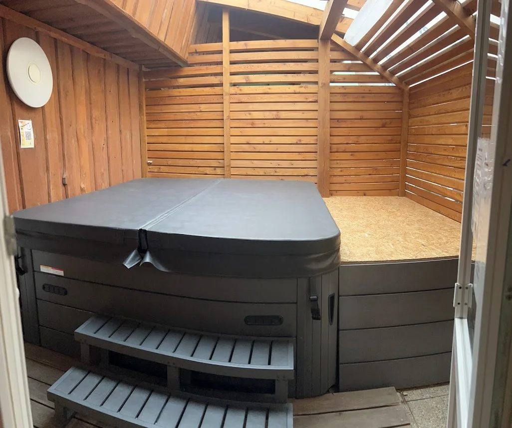 Jižní Morava plná výletů a relaxace: penzion s vyhlášenou kuchyní a privátním wellness včetně bazénu