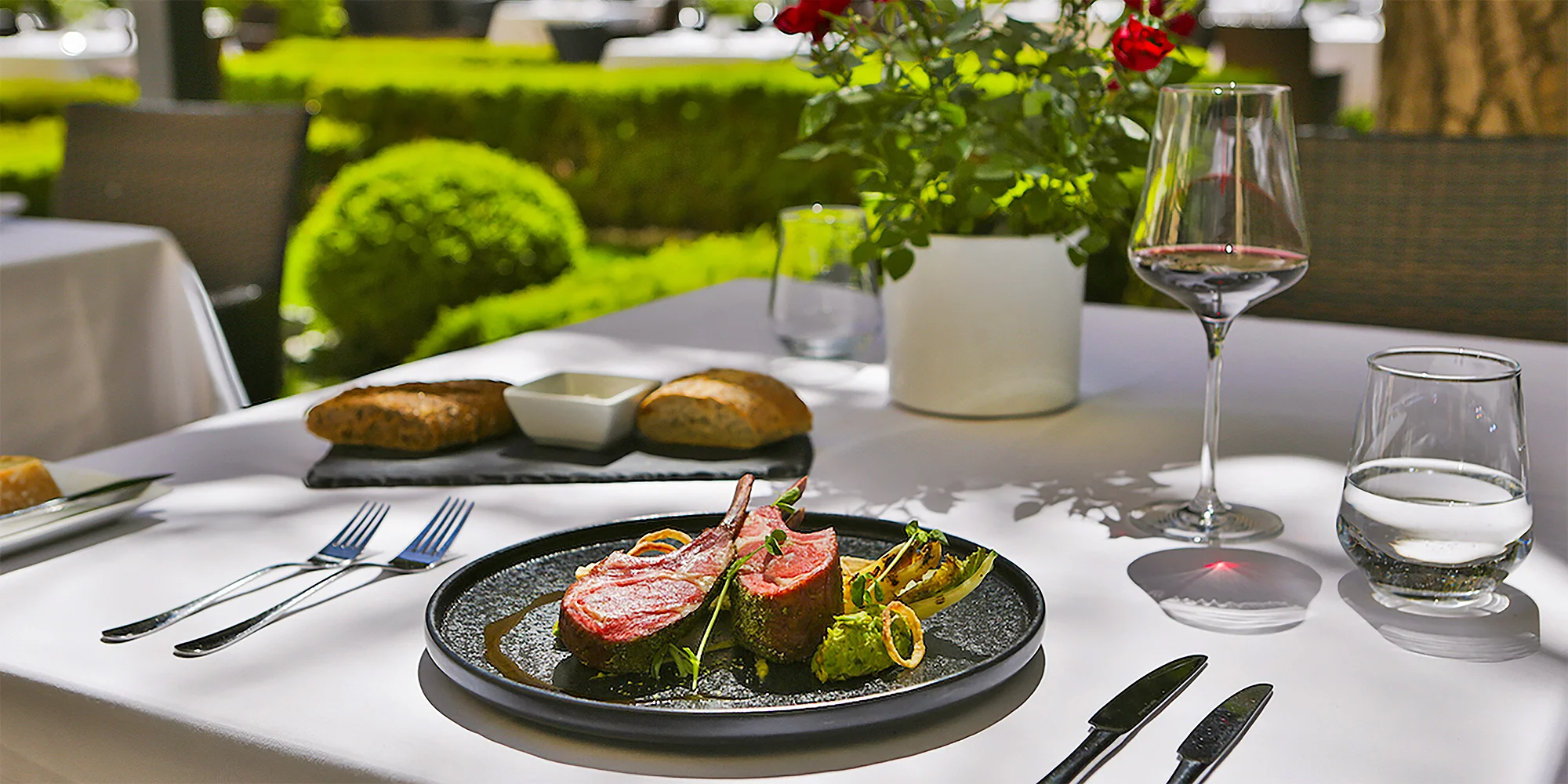 Luxusní gastronomie na dosah ruky: voucher na 1500 až 3000 Kč do oceňované restaurace Le Grill