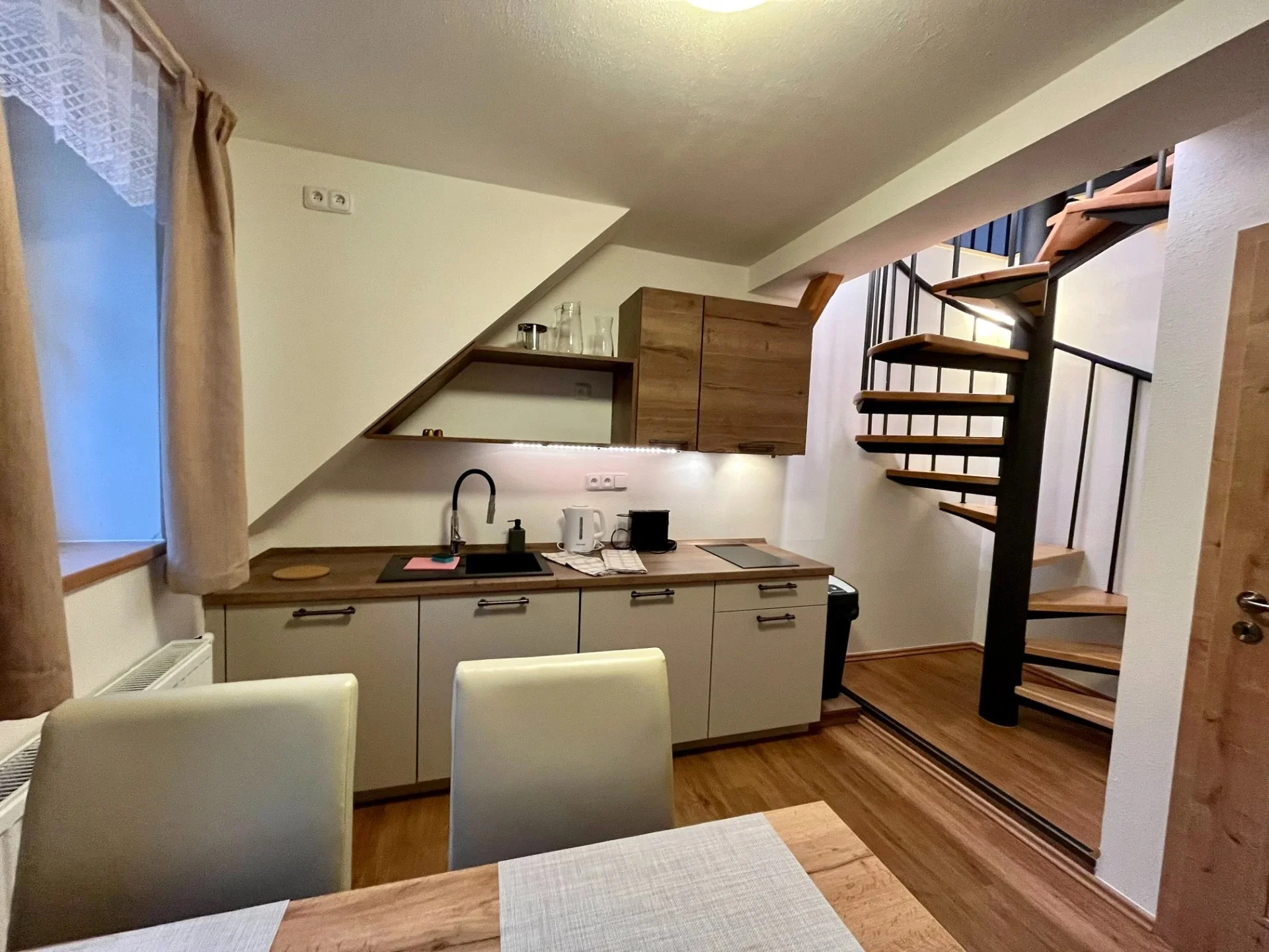 Plně vybavený apartmán v areálu Janova Hora ve Vítkovicích: horská chata v srdci Krkonoš