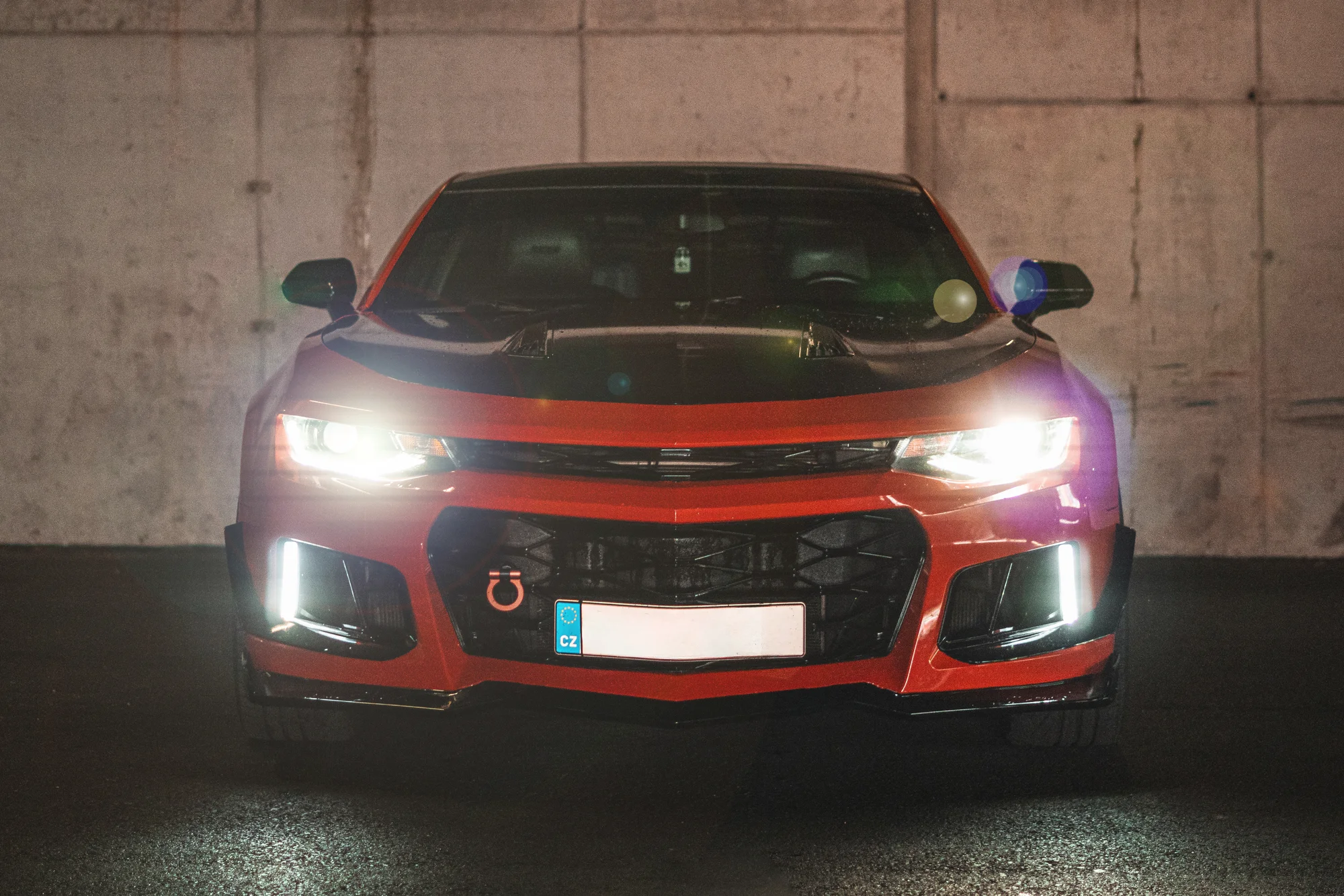 Jízda v super káře dle výběru: Challenger, Camaro nebo Mustang na15 - 50 min.