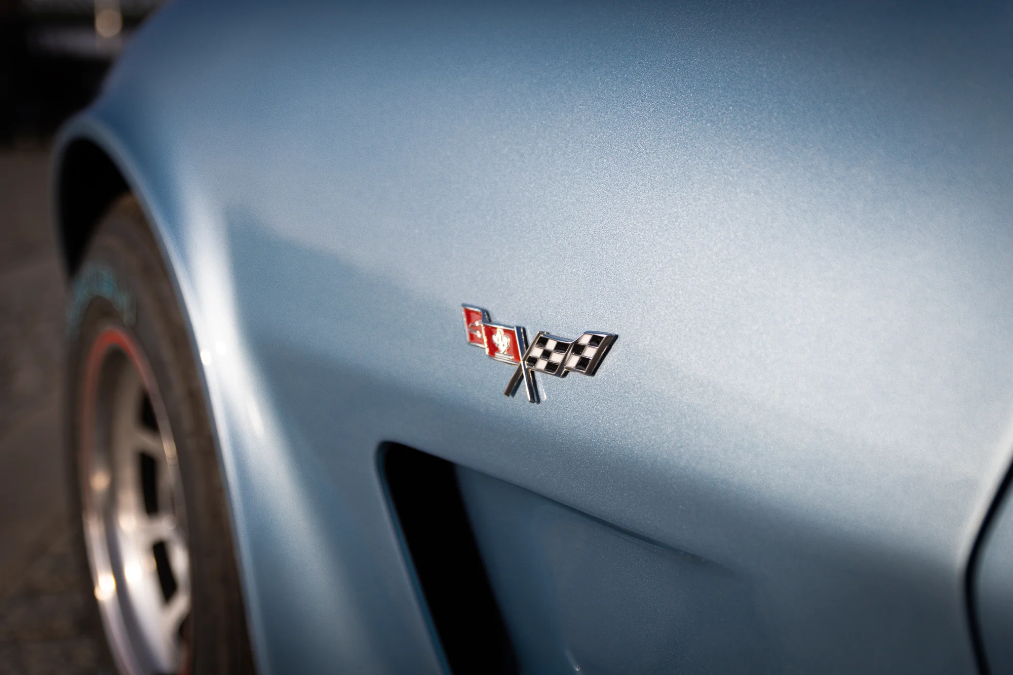 Jízda ve veteránské klasice Chevrolet Corvette V8 1979: na výběr 20, 40 či 50 minut řízení nebo spolujízdy