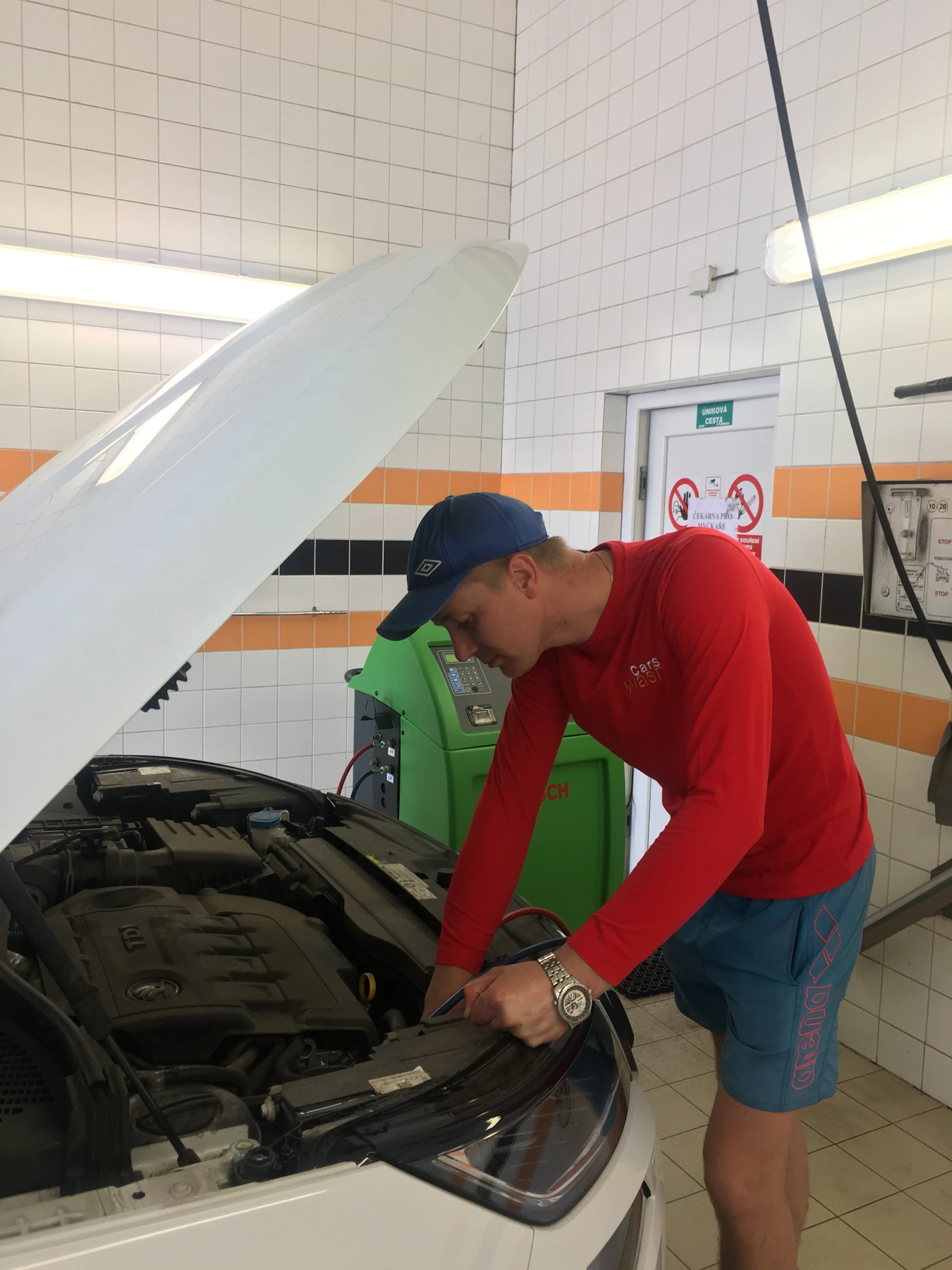 Čistá jízda: ruční mytí karoserie, čištění interiéru i servis klimatizace