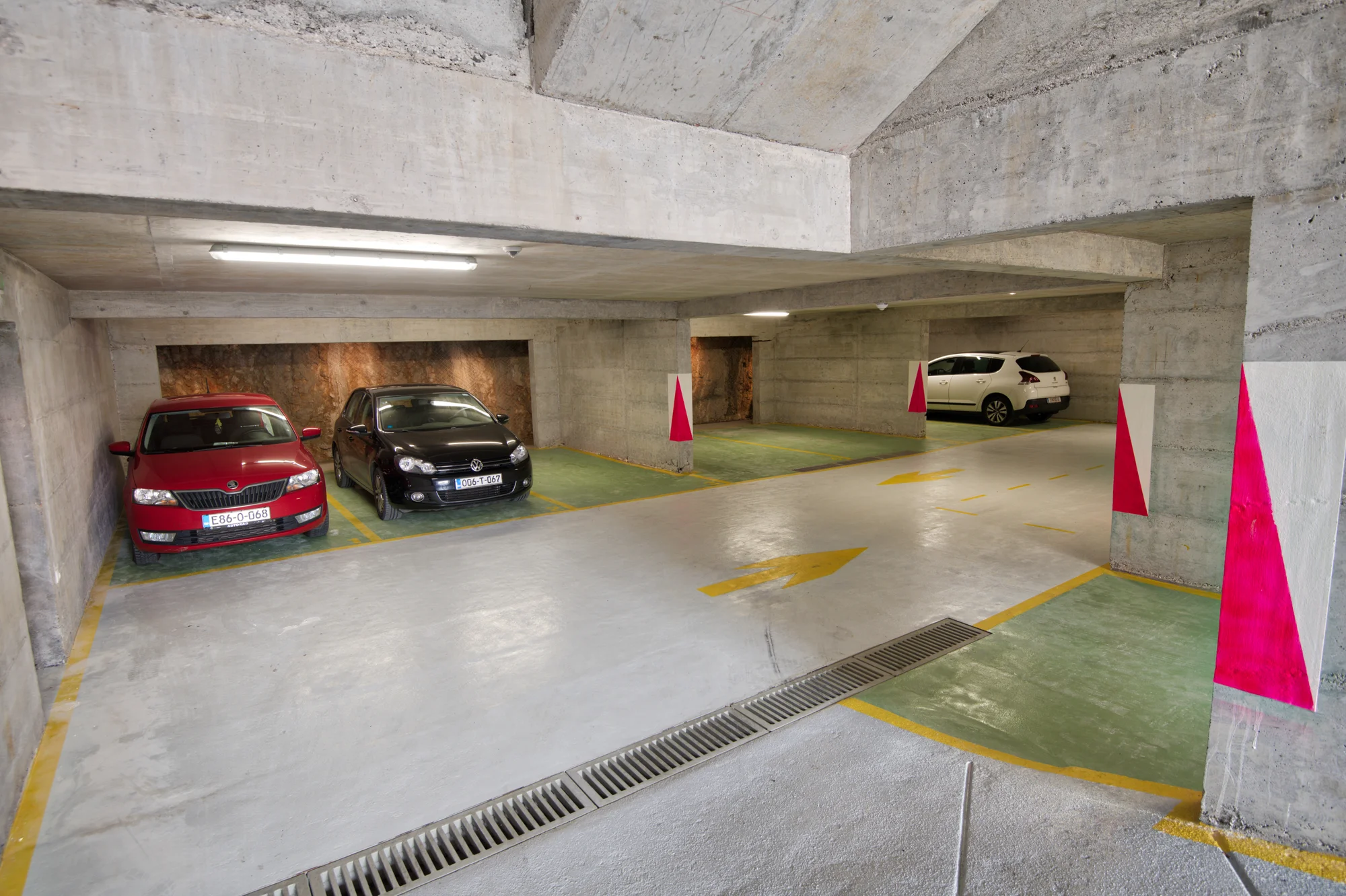 Objevte krásy Bosny a Hercegoviny: dovolená s polopenzí ve 4* hotelu s vlastní pláží i střešním bazénem