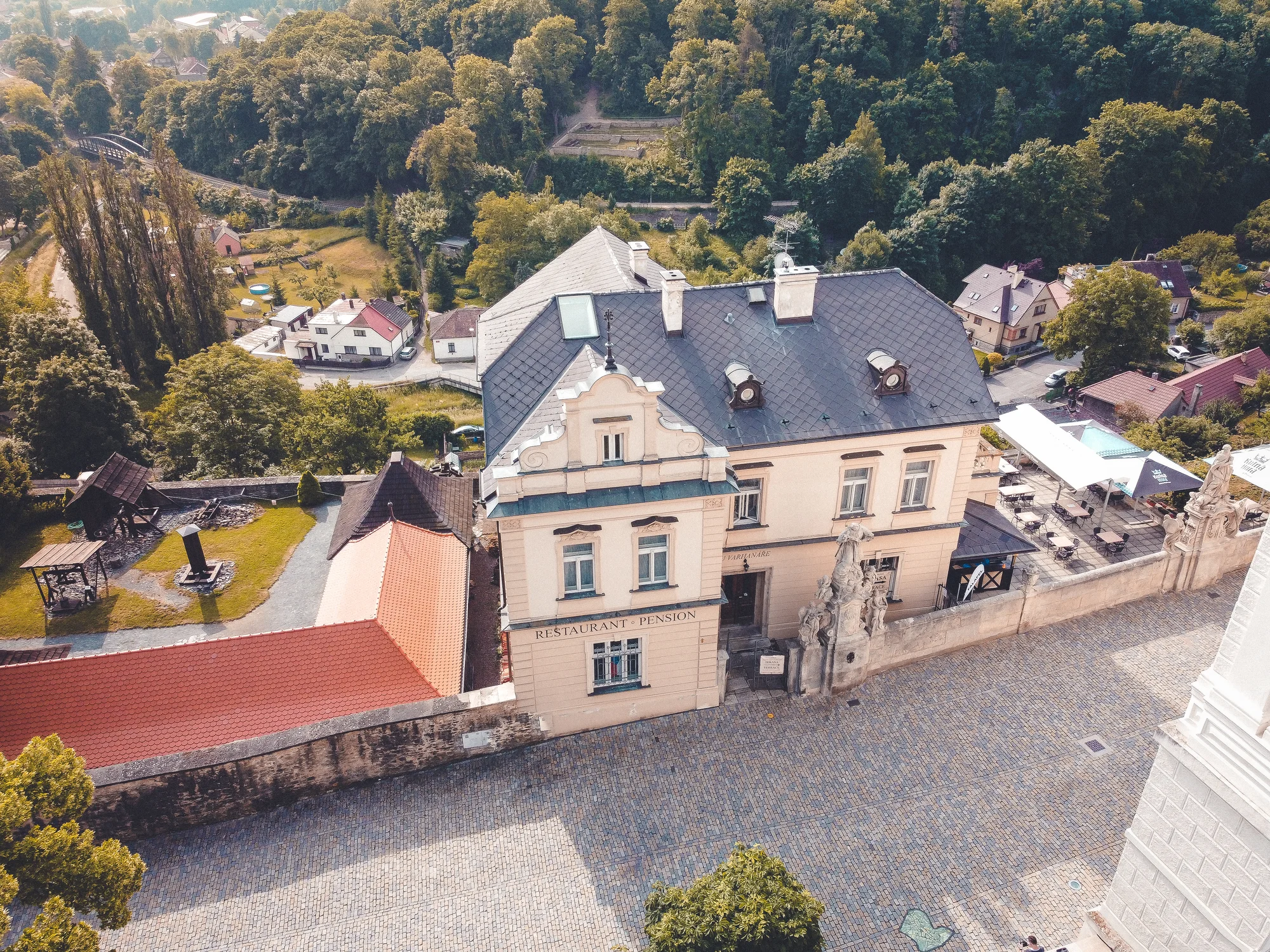 Vila v srdci Kutné Hory: snídaně či polopenze a vstupy do GASK, Dačického domu či Vlašského dvora