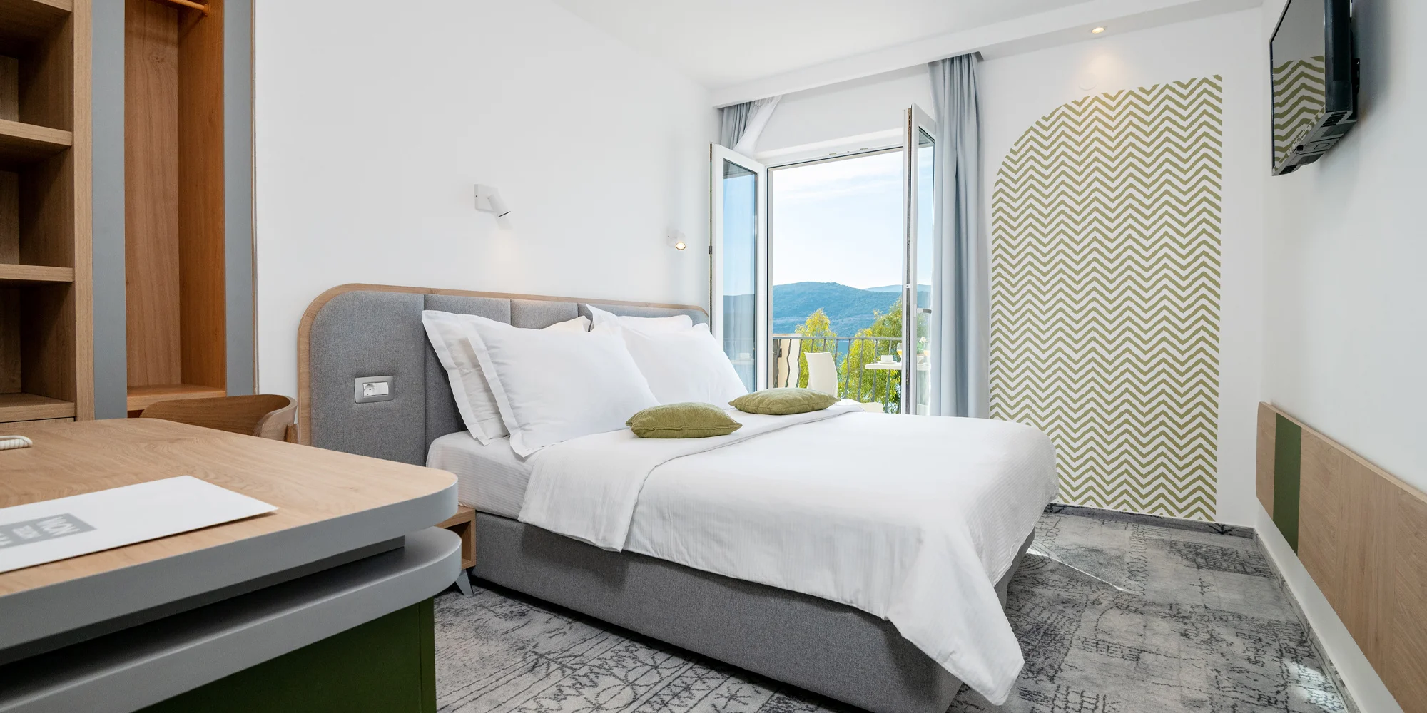 Objevte krásy Bosny a Hercegoviny: dovolená s polopenzí ve 4* hotelu s vlastní pláží i střešním bazénem