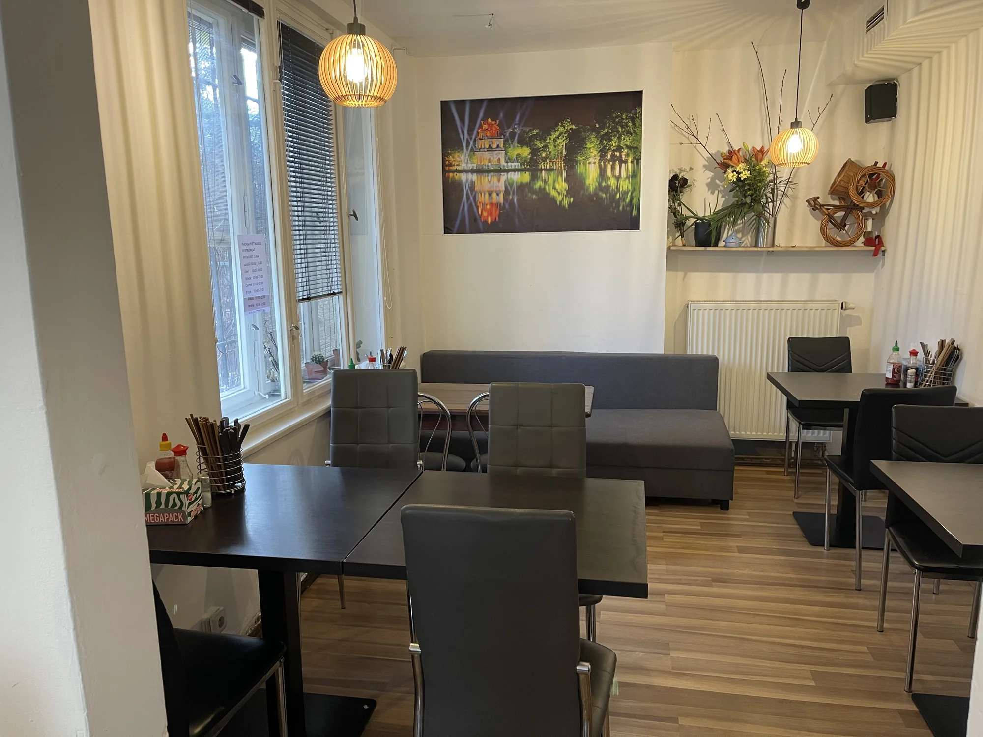 Otevřené vouchery v hodnotě 200 až 600 Kč na všechny pokrmy z asijské restaurace Phở Anh