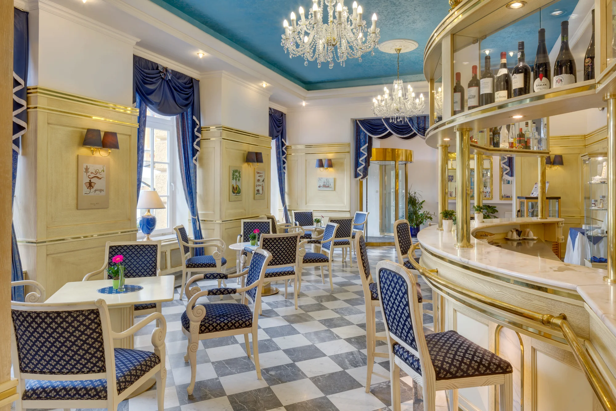 Luxusní 4* hotel v Mariánkách: neomezený wellness, procedury i polopenze