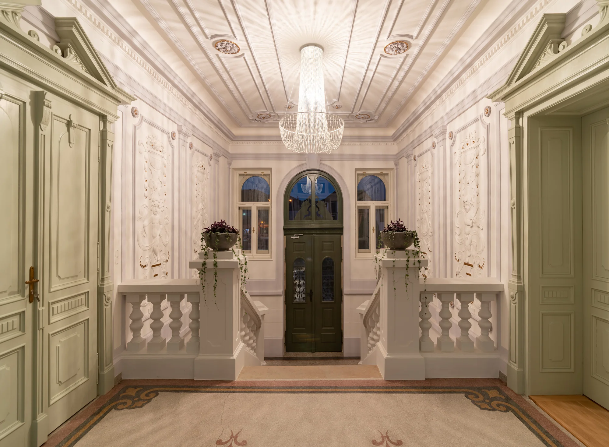 Luxusní 4* pobyt v secesní továrníkově vile: jídlo, možnost wellness i procedur v Rožnovských pivních lázních