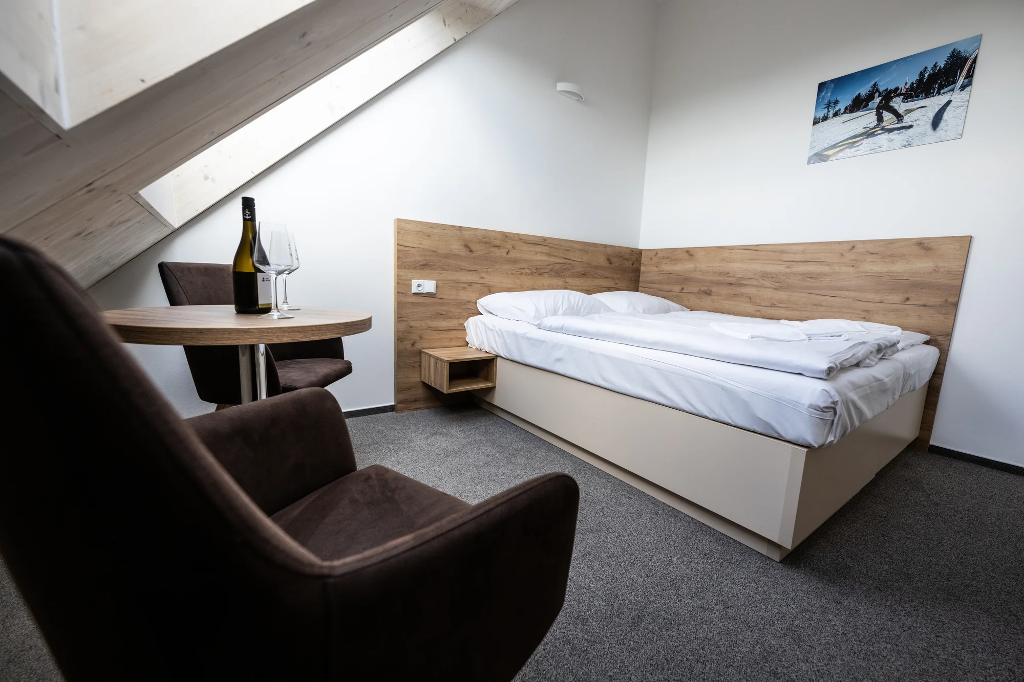 Pobyt na Monínci: hotel s vnitřním bazénem, vířivkou a snídaní